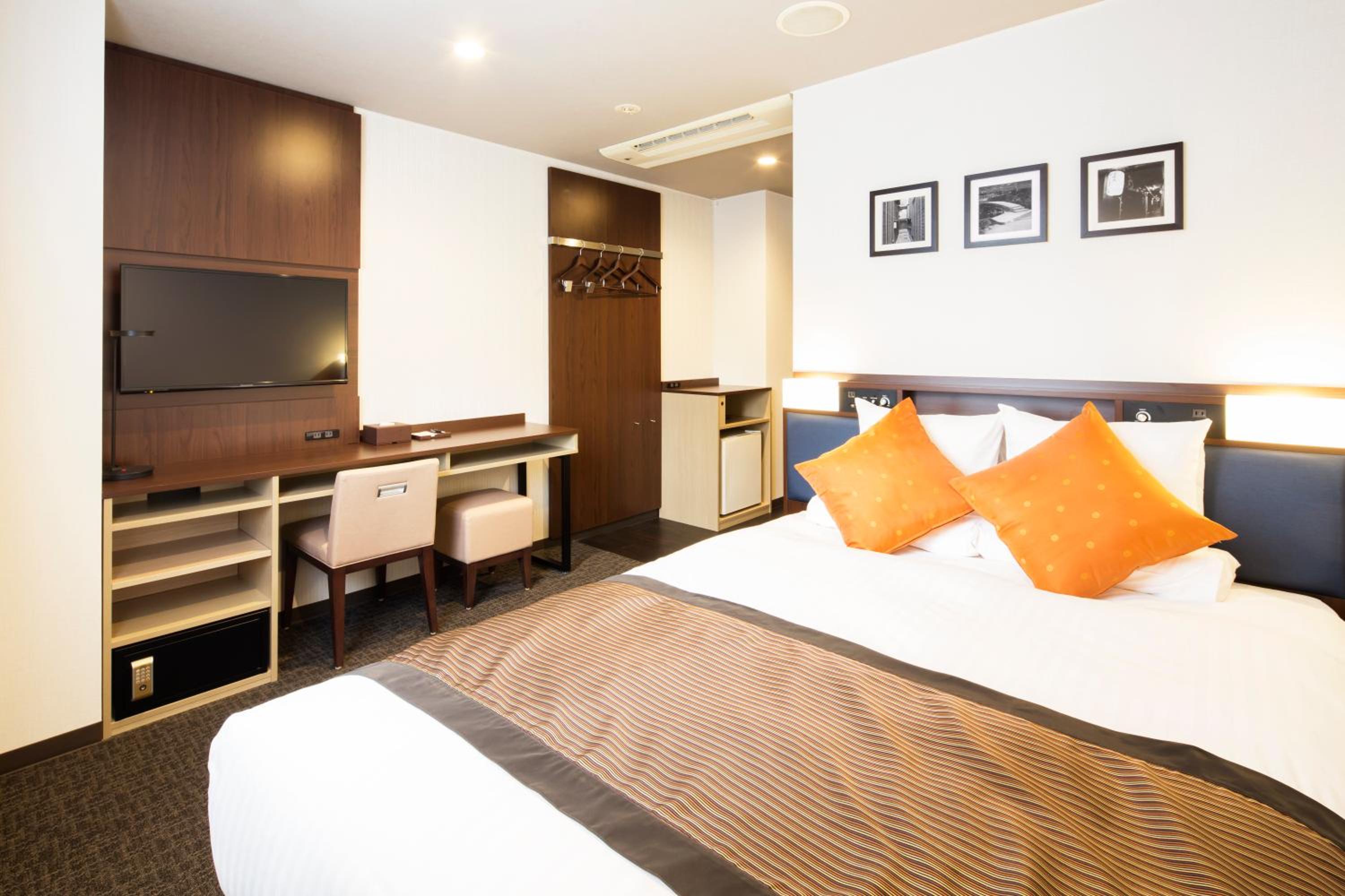 Standard Double Room - Non-Smoking - Photo 1