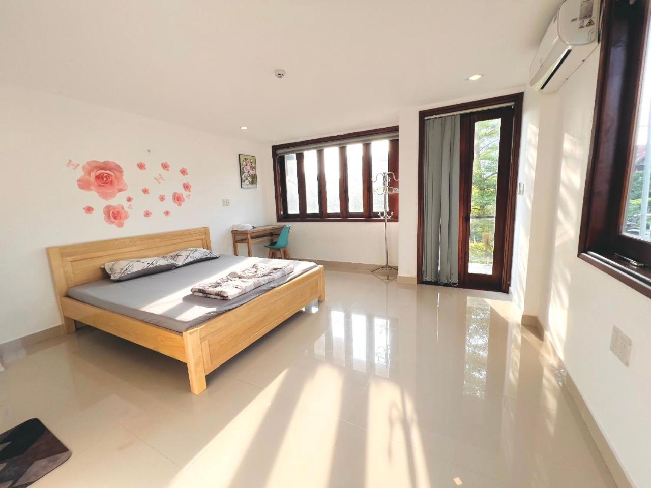 Double Room with Balcony (2 Adults + 1 Child)