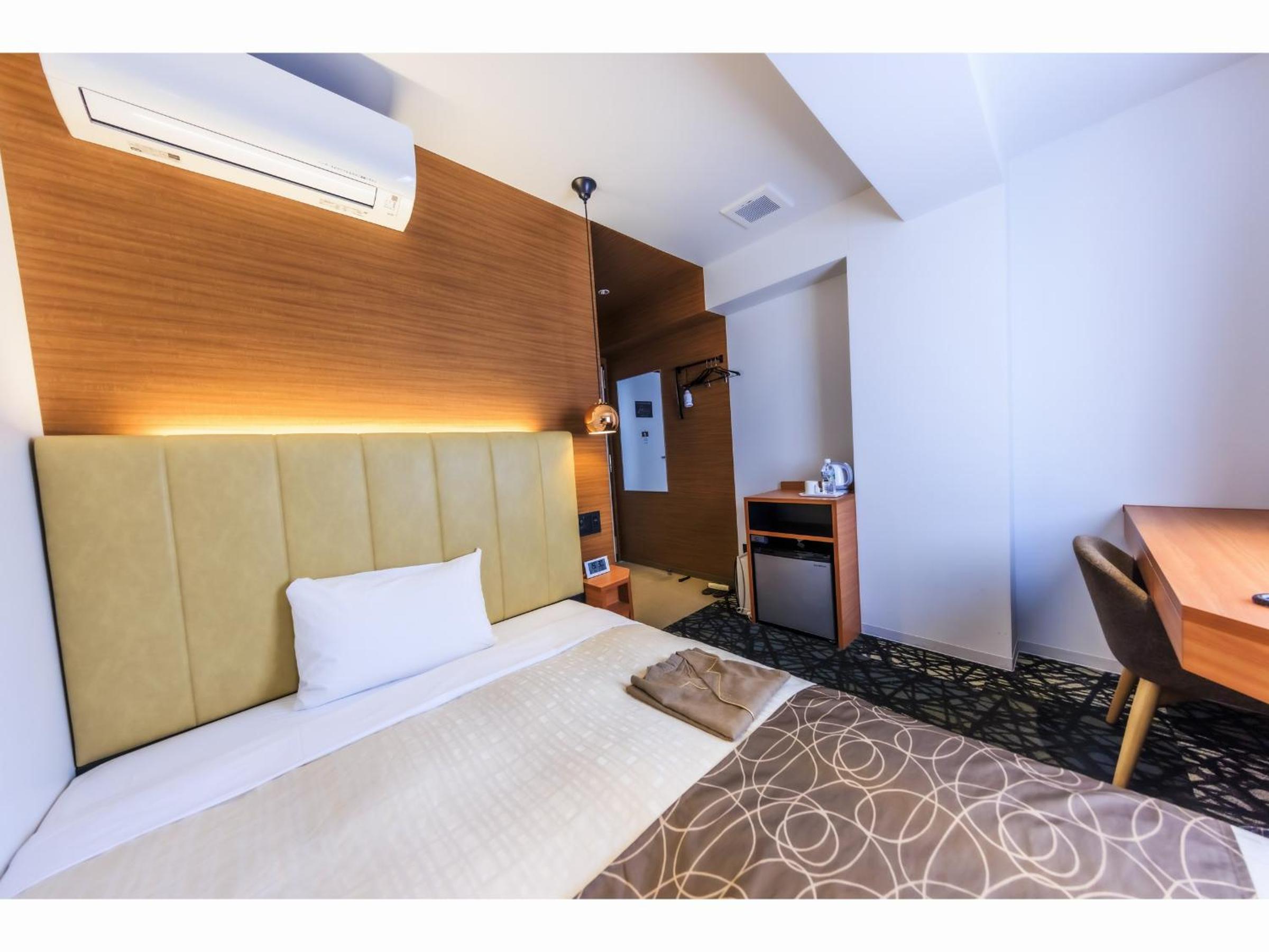 Room Selected at Check-In (1 Adult) - Non-Smoking
