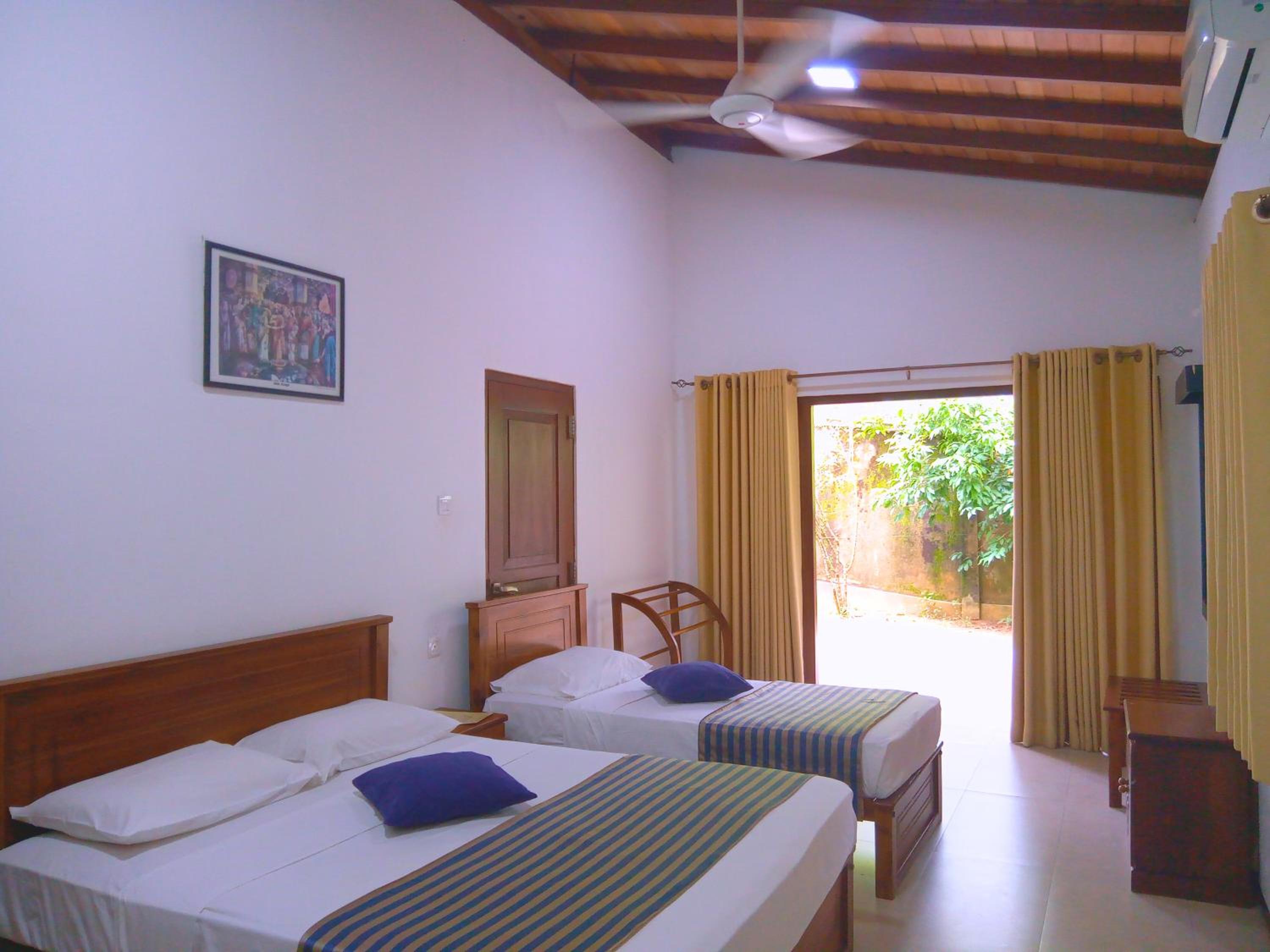 Comfort Triple Room with Shower photo 1
