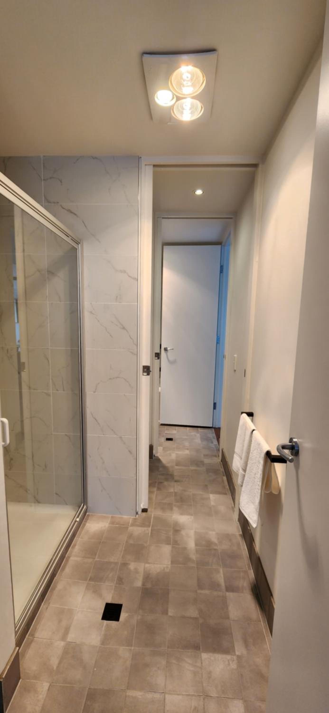 Deluxe Two-Bedroom Apartment - Photo 16