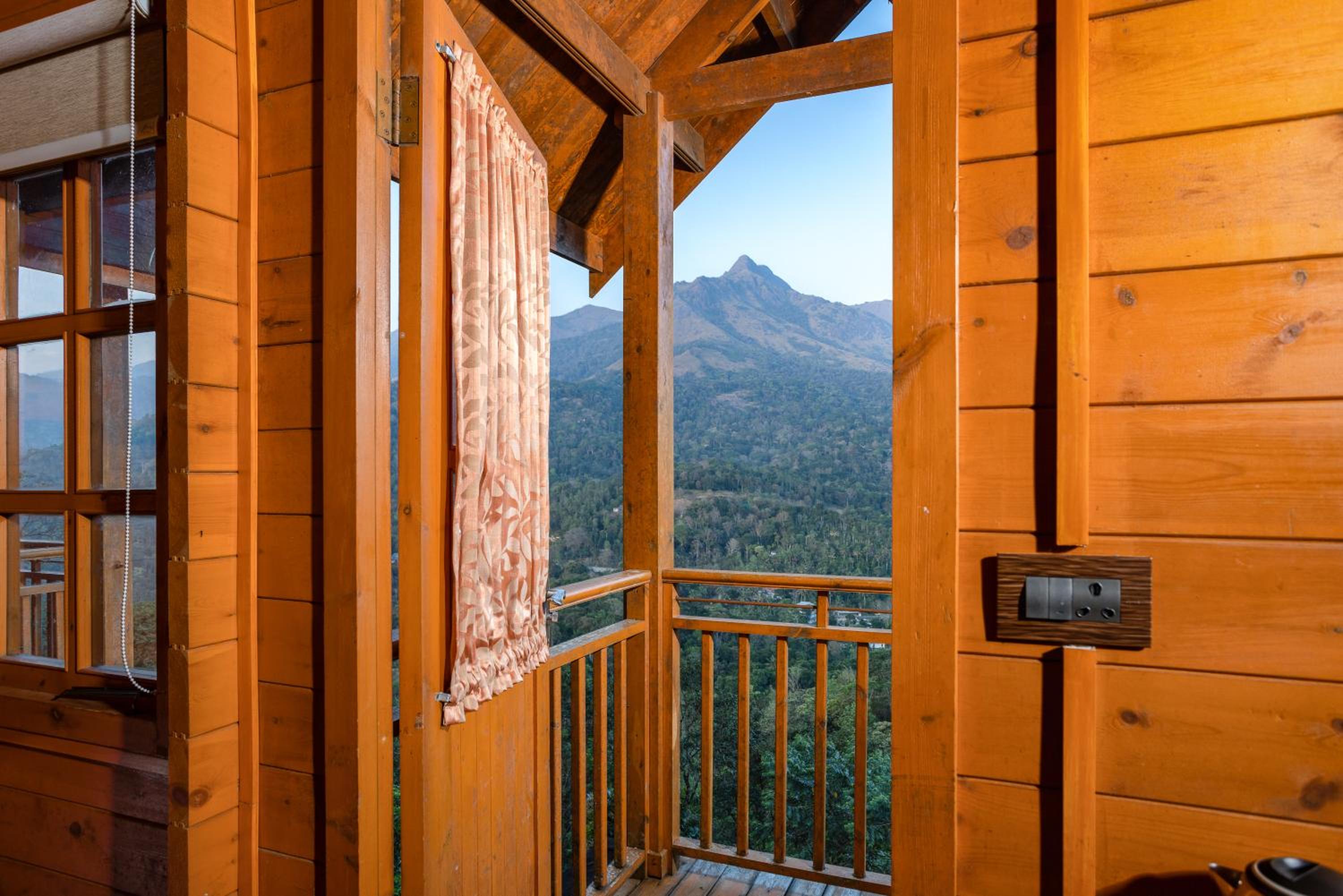 VALLEY VIEW WOODEN HOUSE - Photo 7