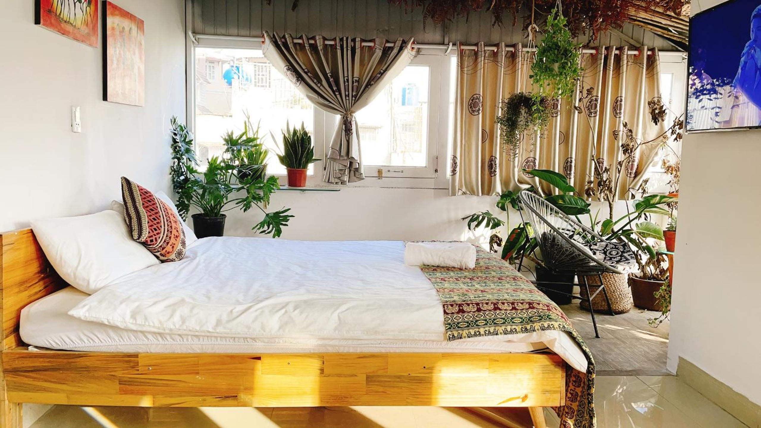 One-Bedroom Apartment - Photo 10