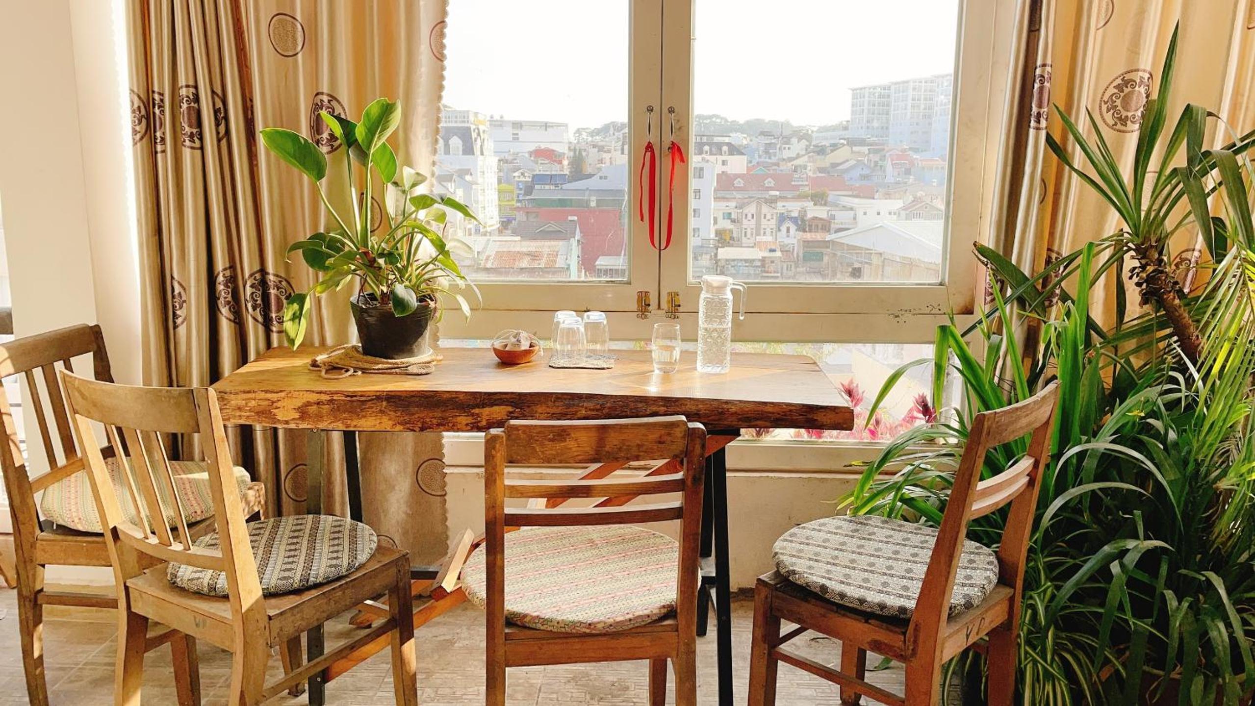One-Bedroom Apartment - Photo 3