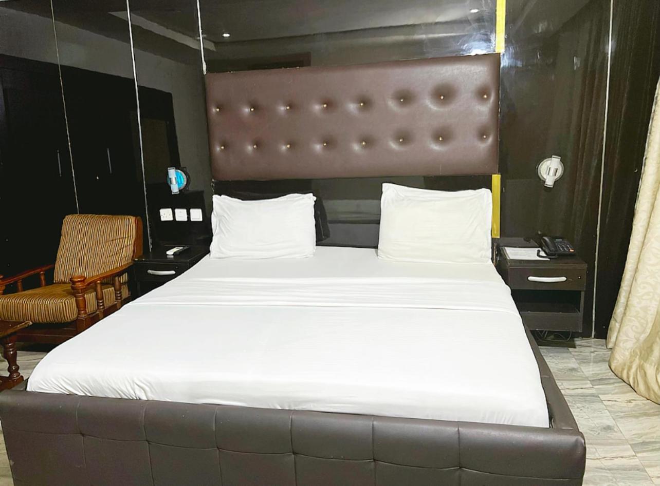 Standard Double Room photo 3