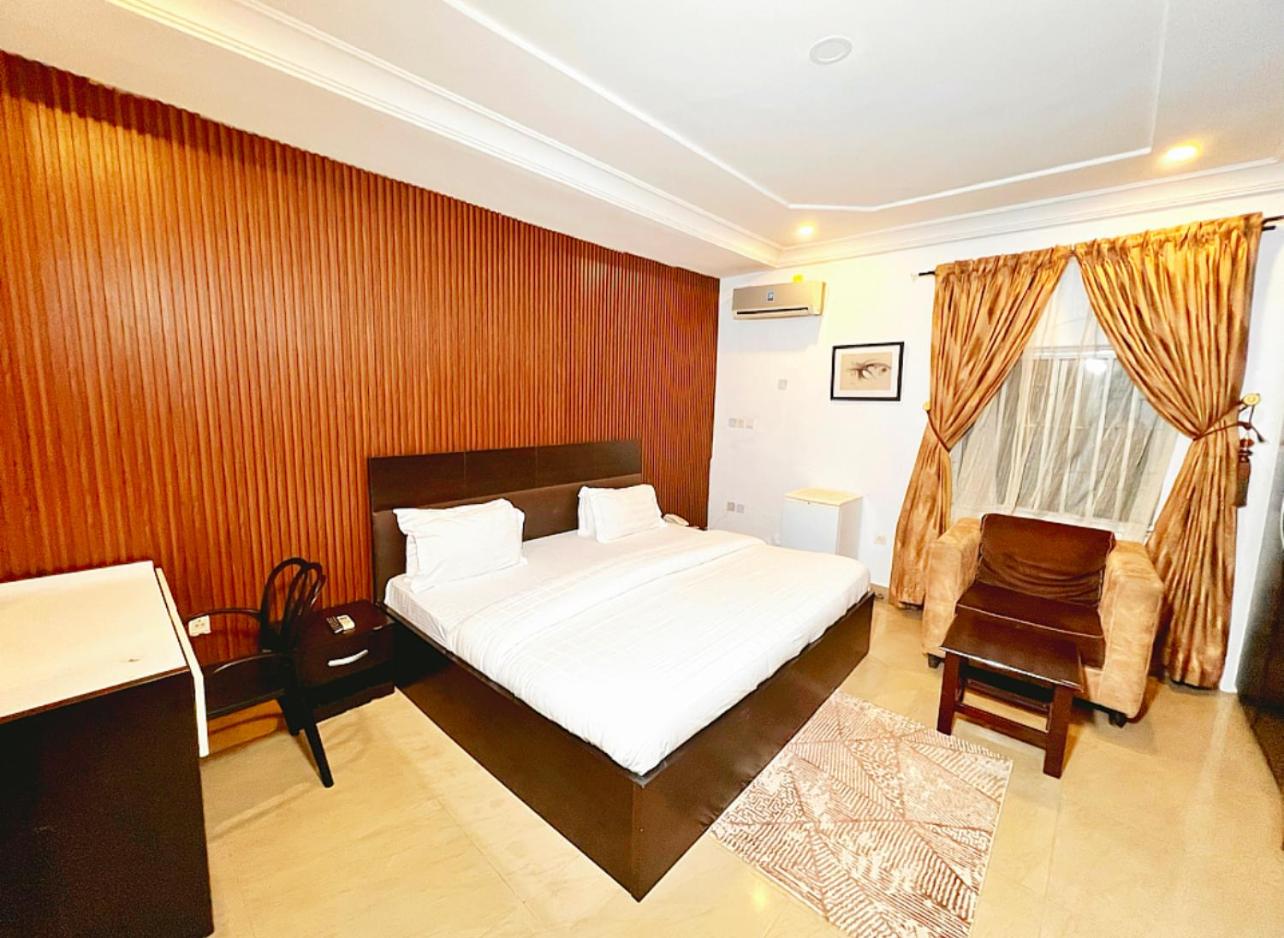 Deluxe Room - Photo 3
