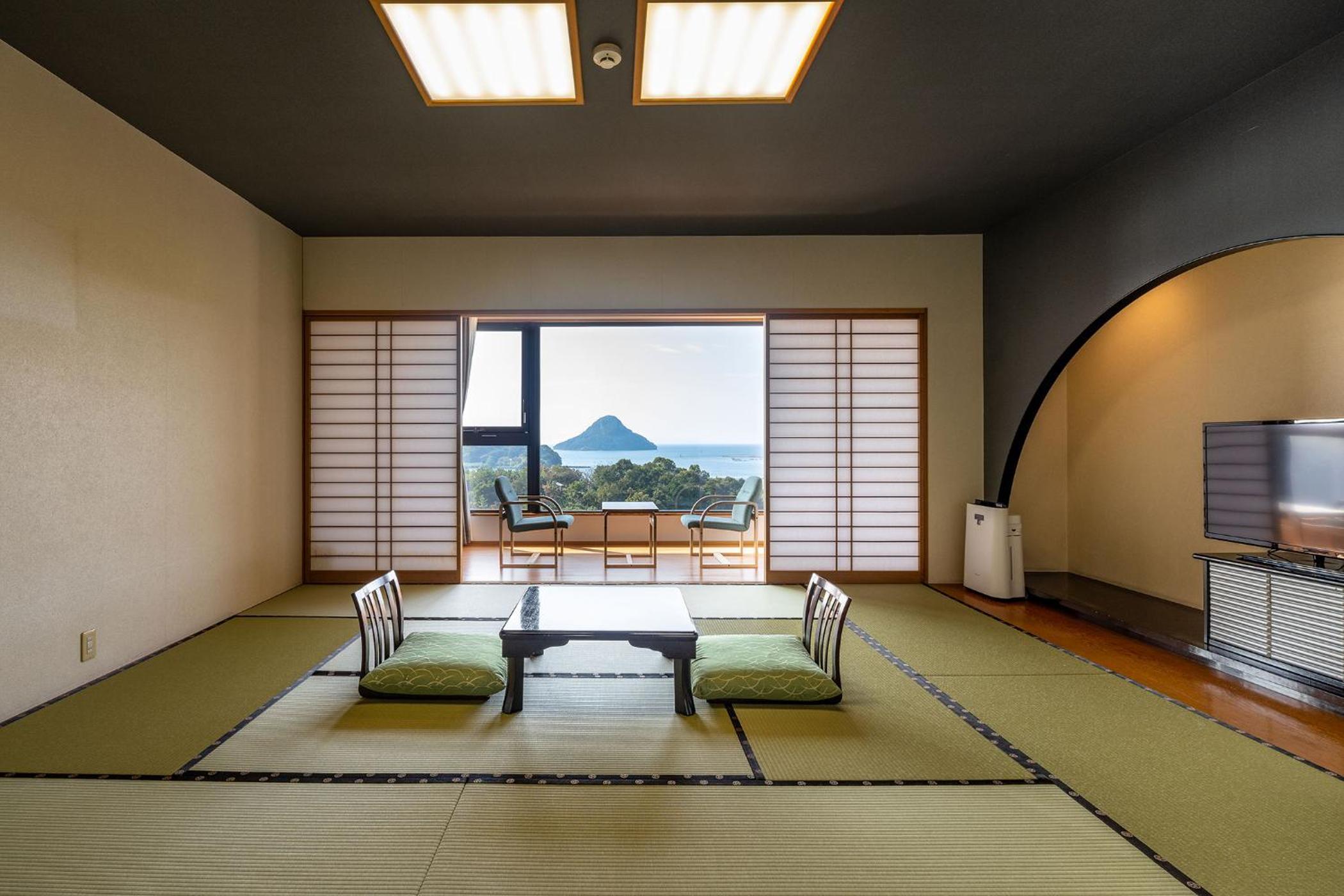 Japanese-Style Room With Ocean View - West Wing - Non-Smoking