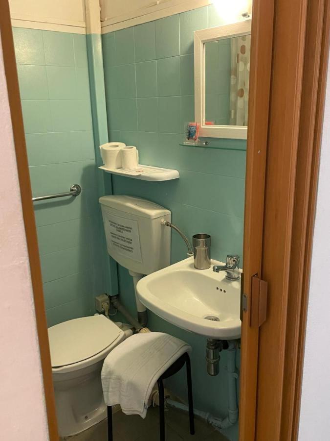 Single Room With Bathroom