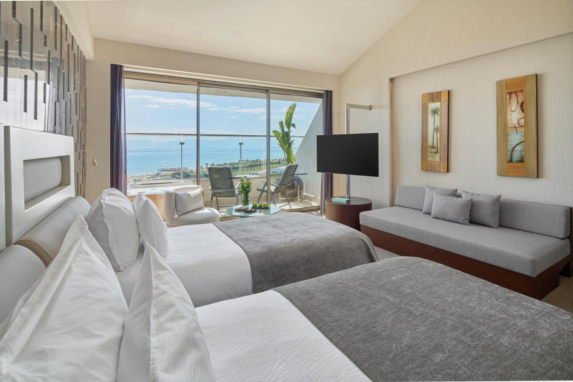 Family Suite Roof Sea