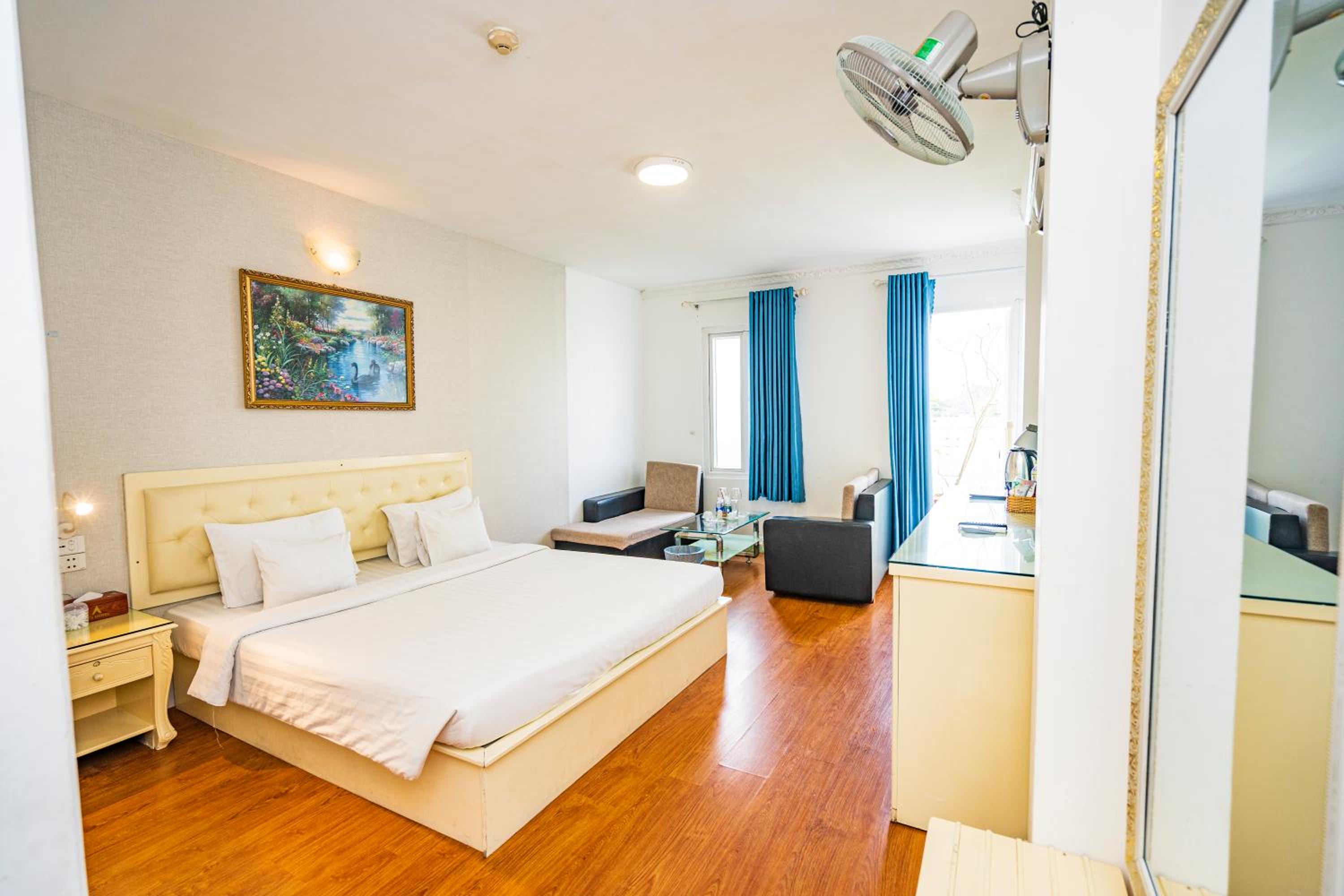Deluxe Suite