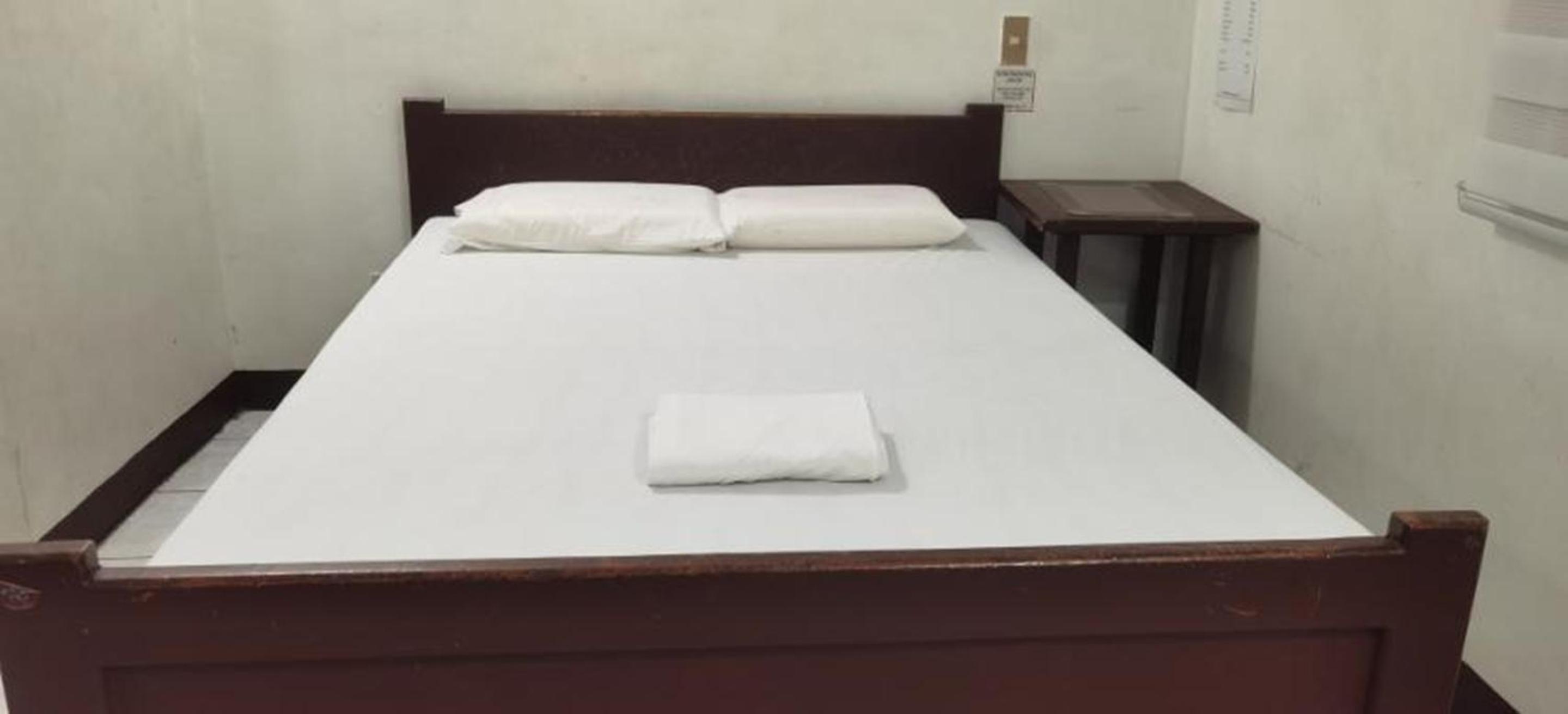 Deluxe Room - Photo 5