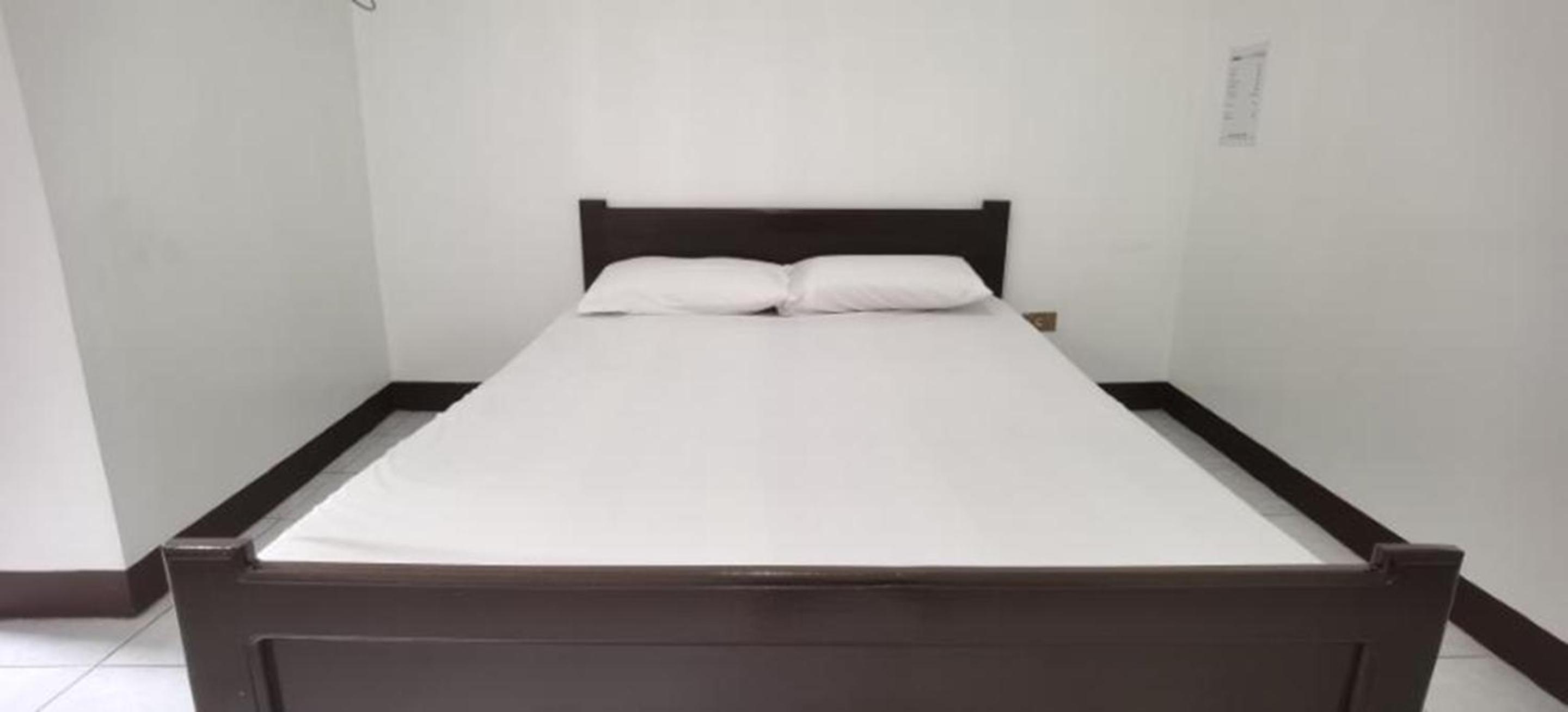 Standard Double Room - Photo 3