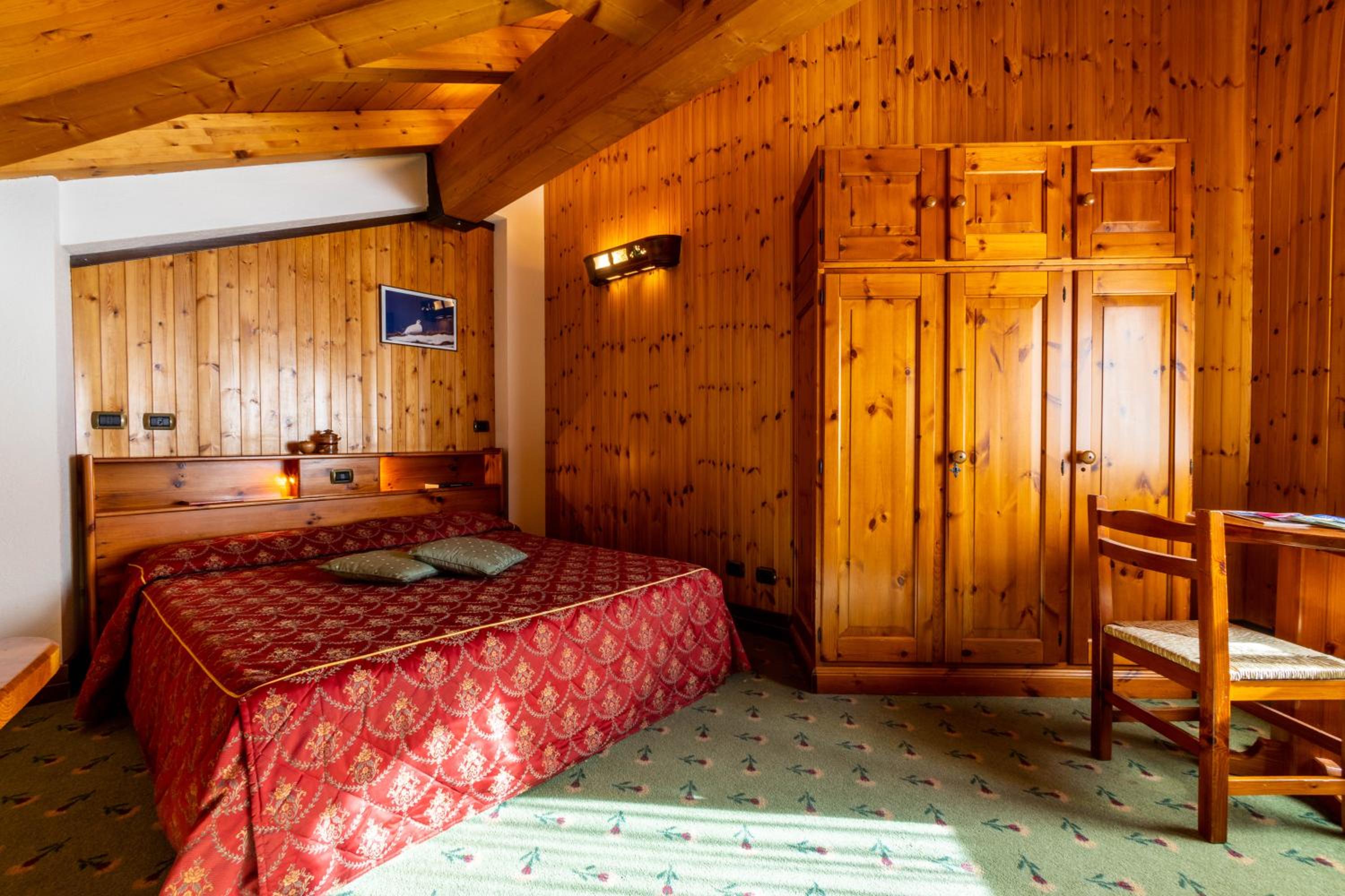 Double Room with Mountain View