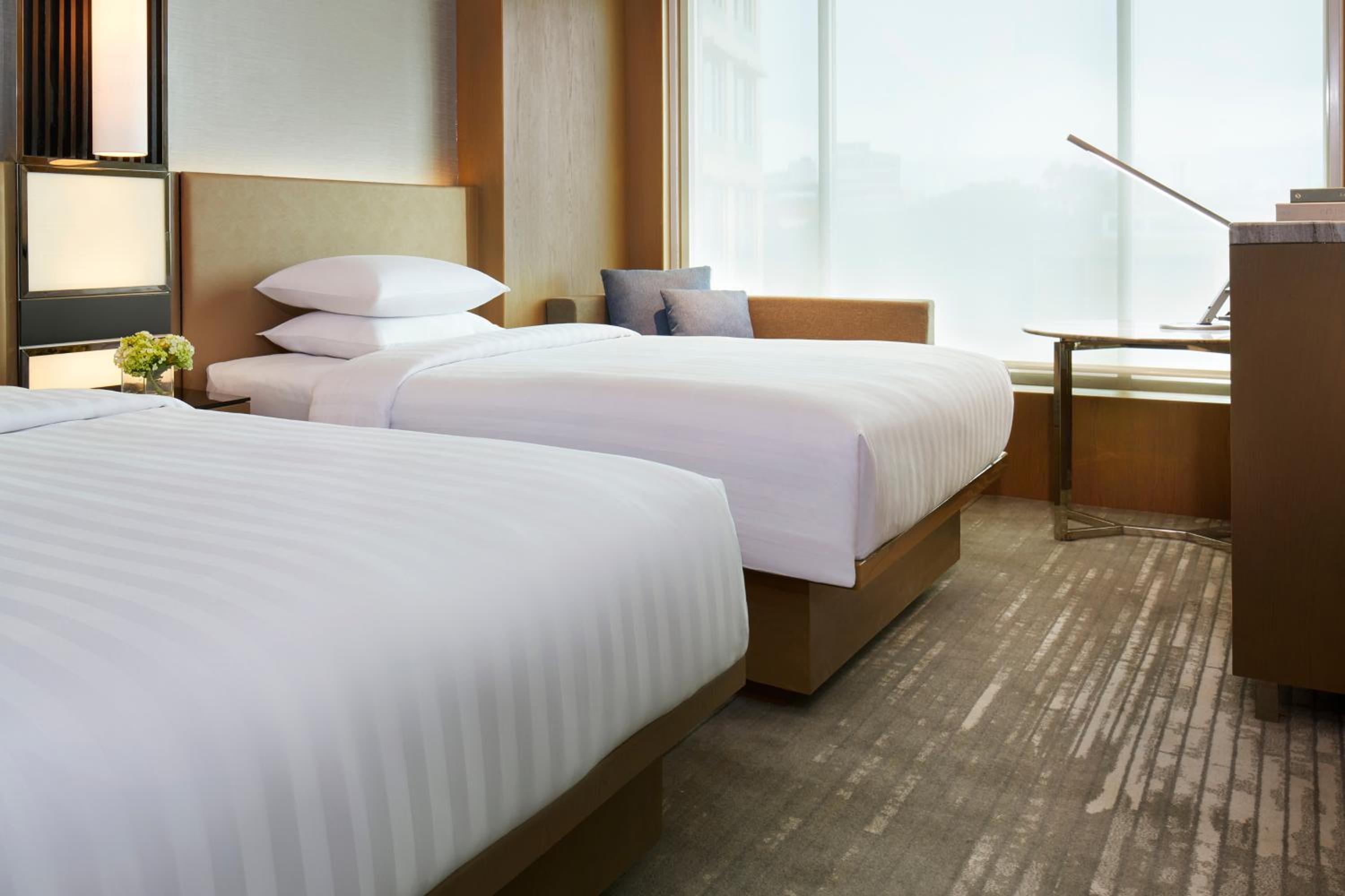 Deluxe Twin Room - Photo 1