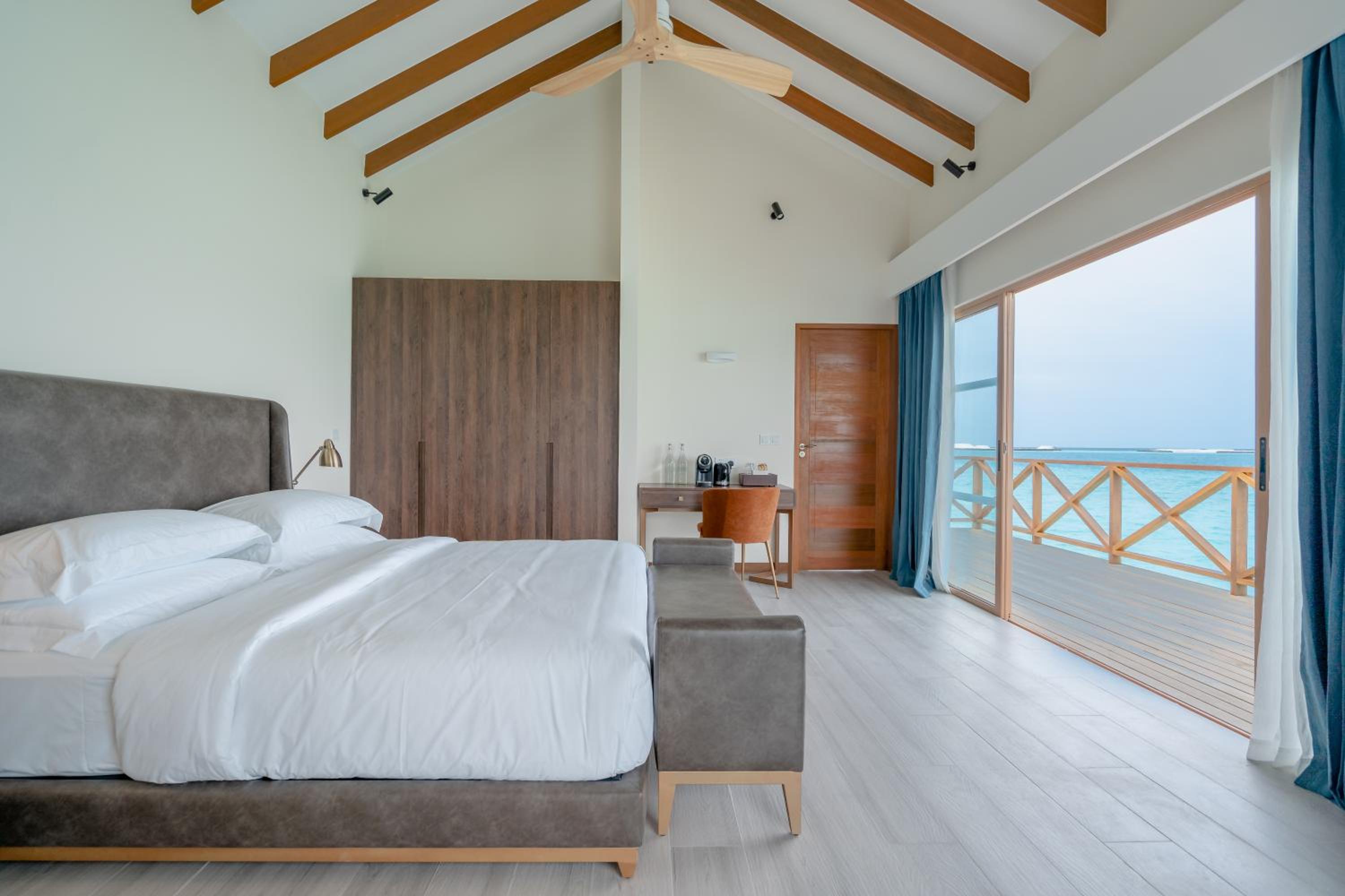 2 Bedroom Lagoon Residence with Private Pool photo 2
