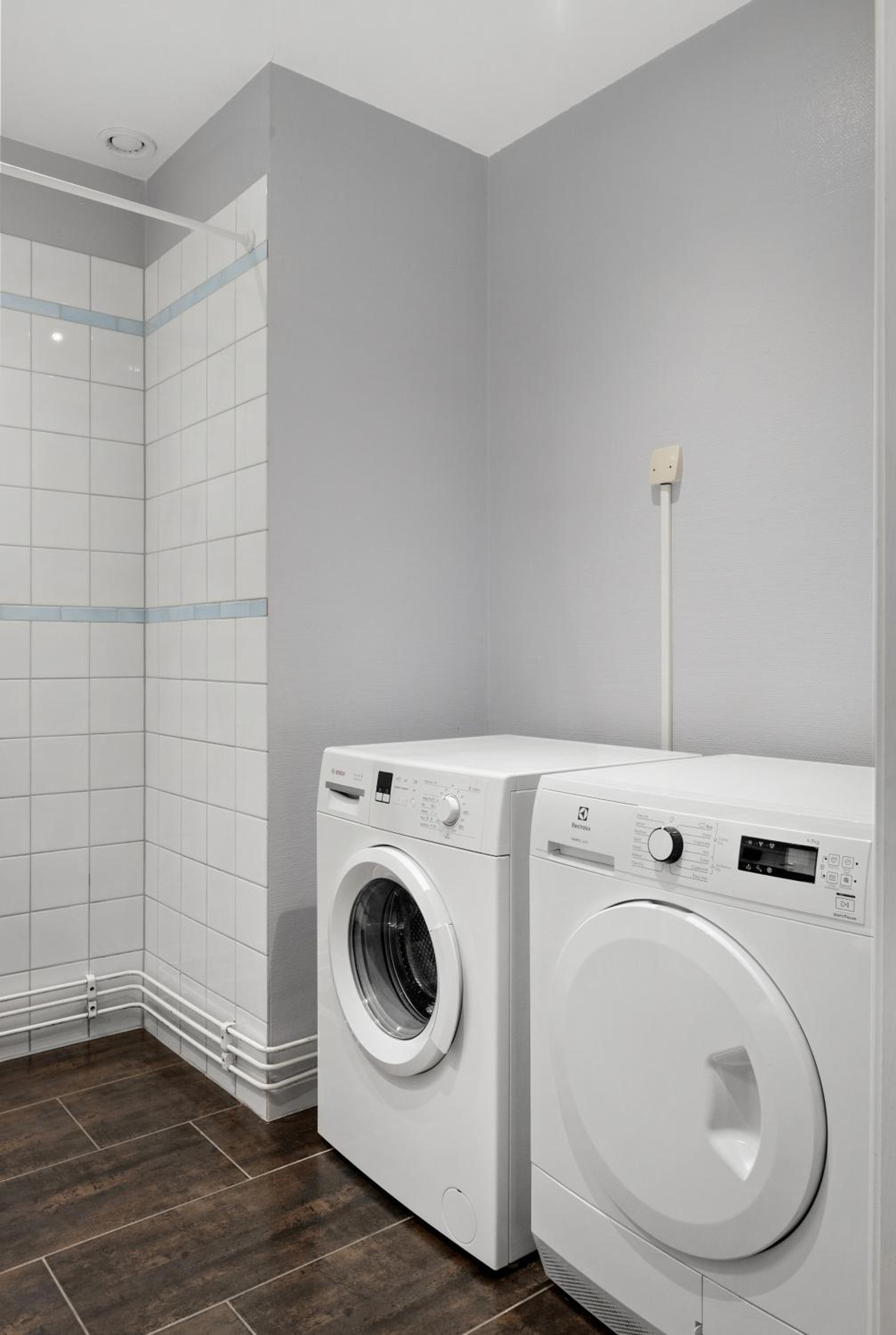 One-Bedroom Apartment - Photo 23