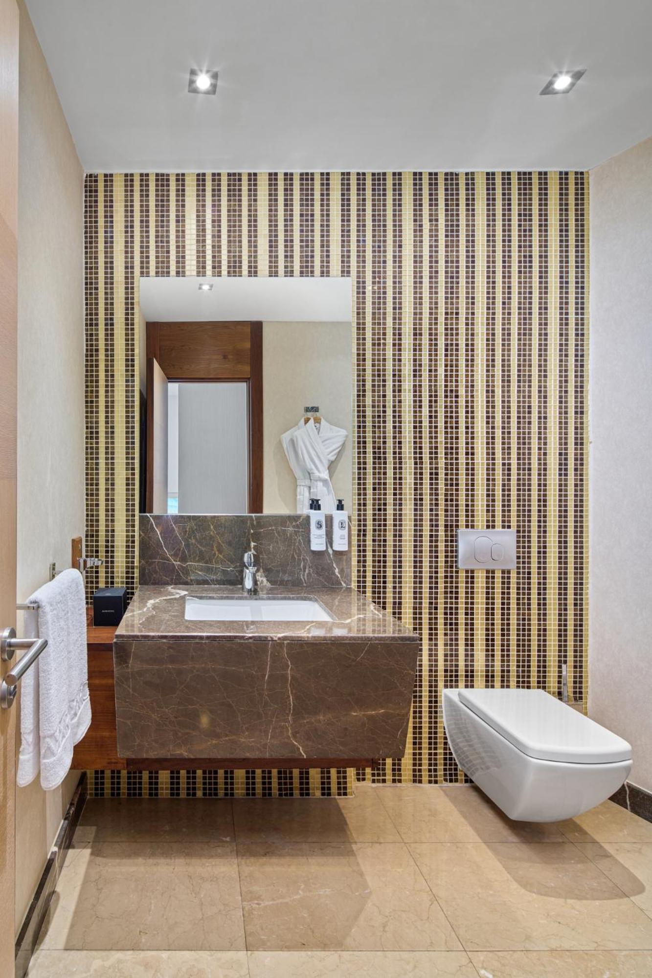 Family Suite with Sea View Quad