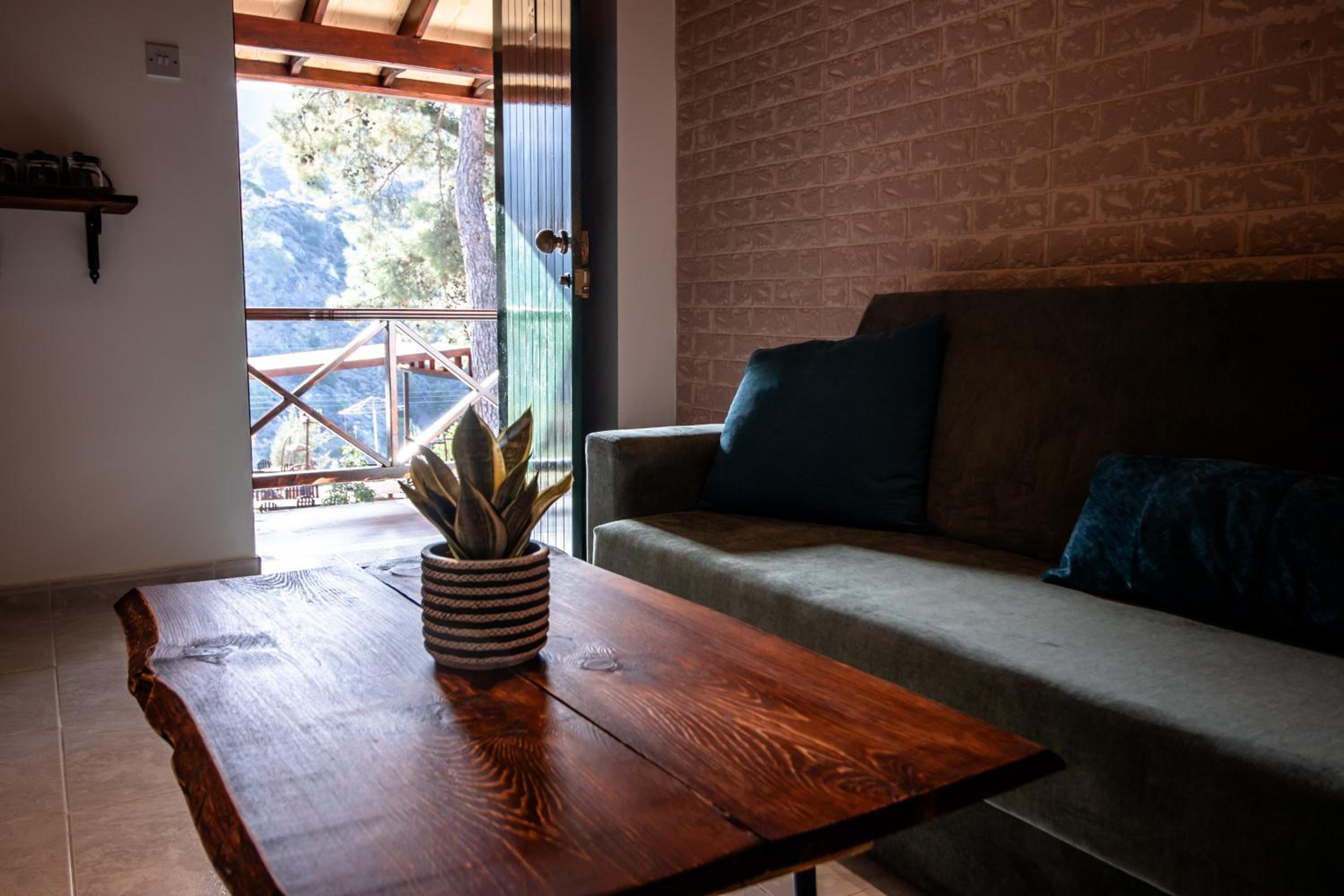 Suite with Balcony photo 1
