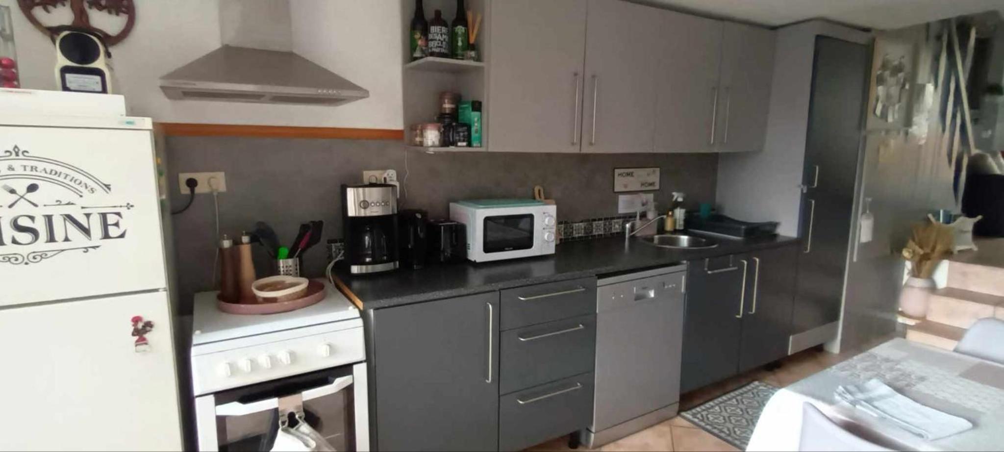 One-Bedroom Apartment - Photo 35