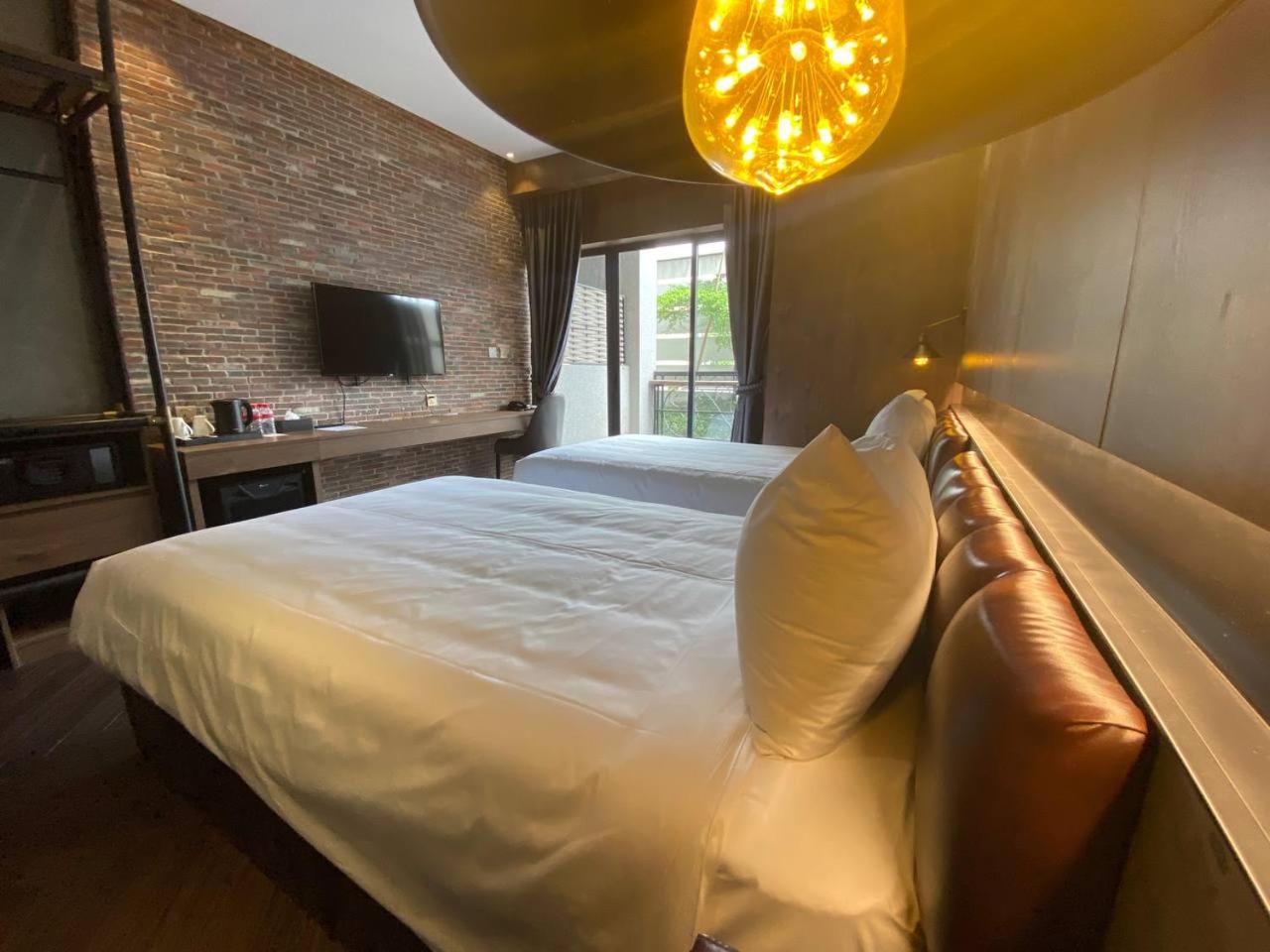 Classic Twin Room - Photo 3