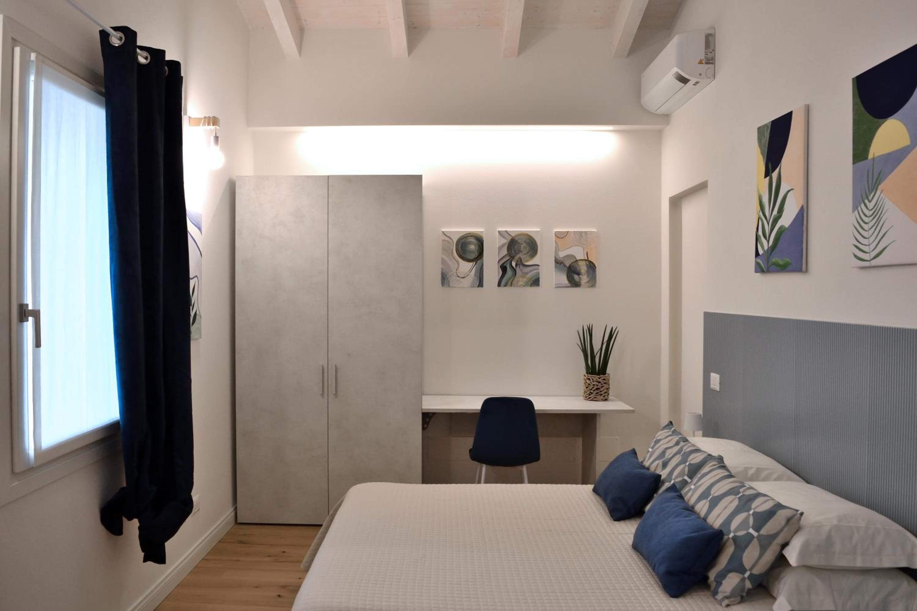 Double Room with Private Bathroom photo 1