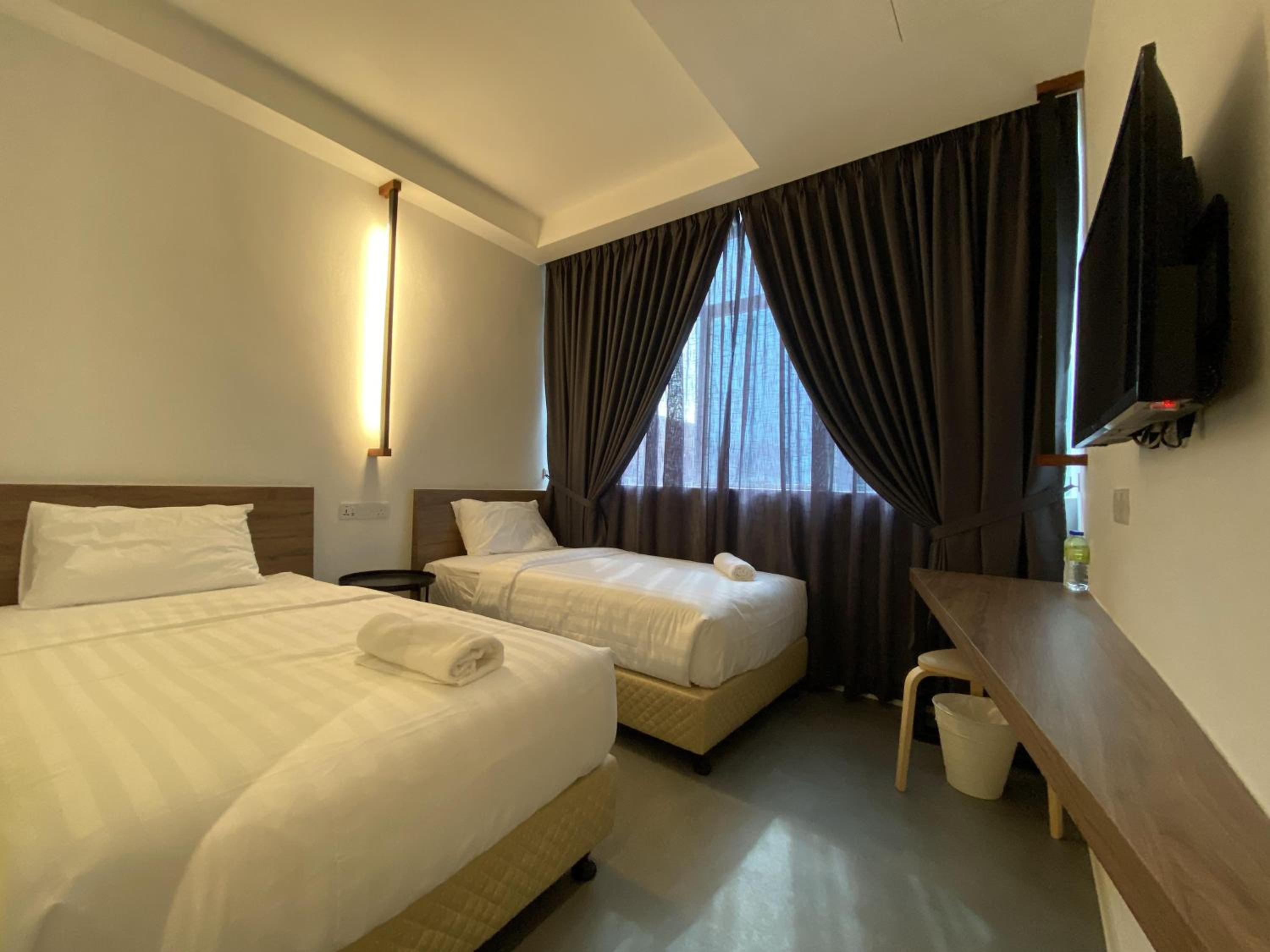 Standard Twin Room