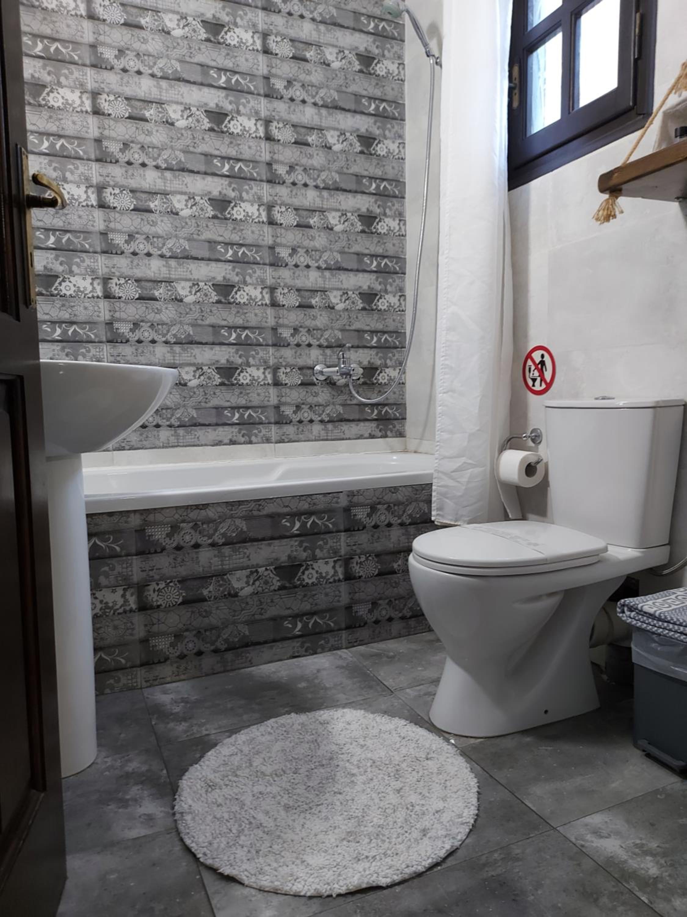 Deluxe Suite - Photo 15