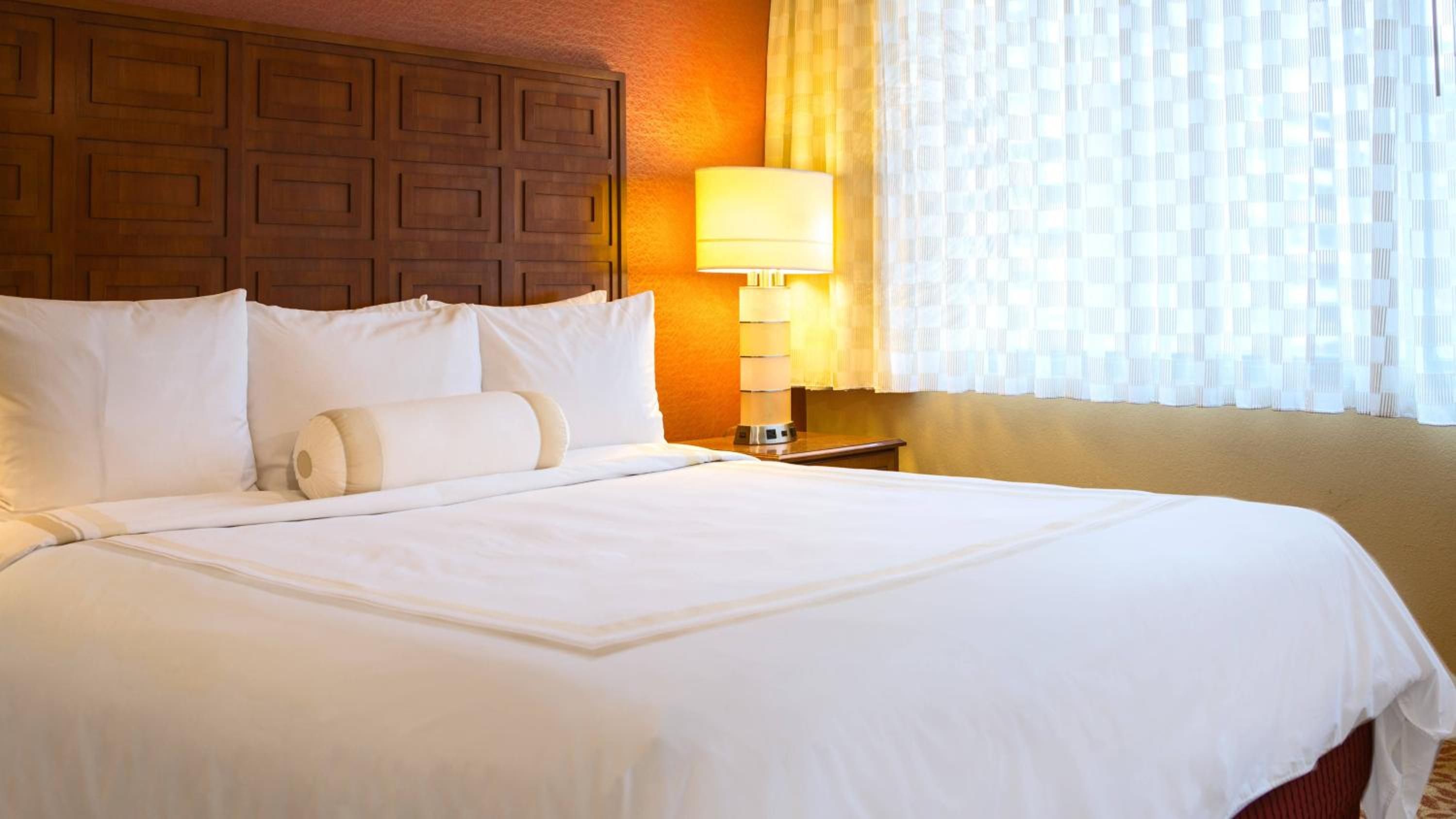 Standard King Room - Photo 1