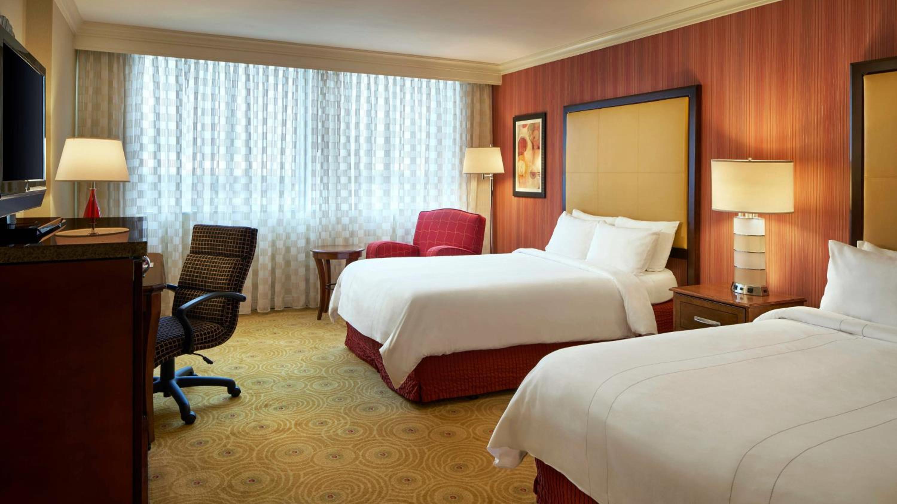 Guest Room with Two Double Beds - Photo 1