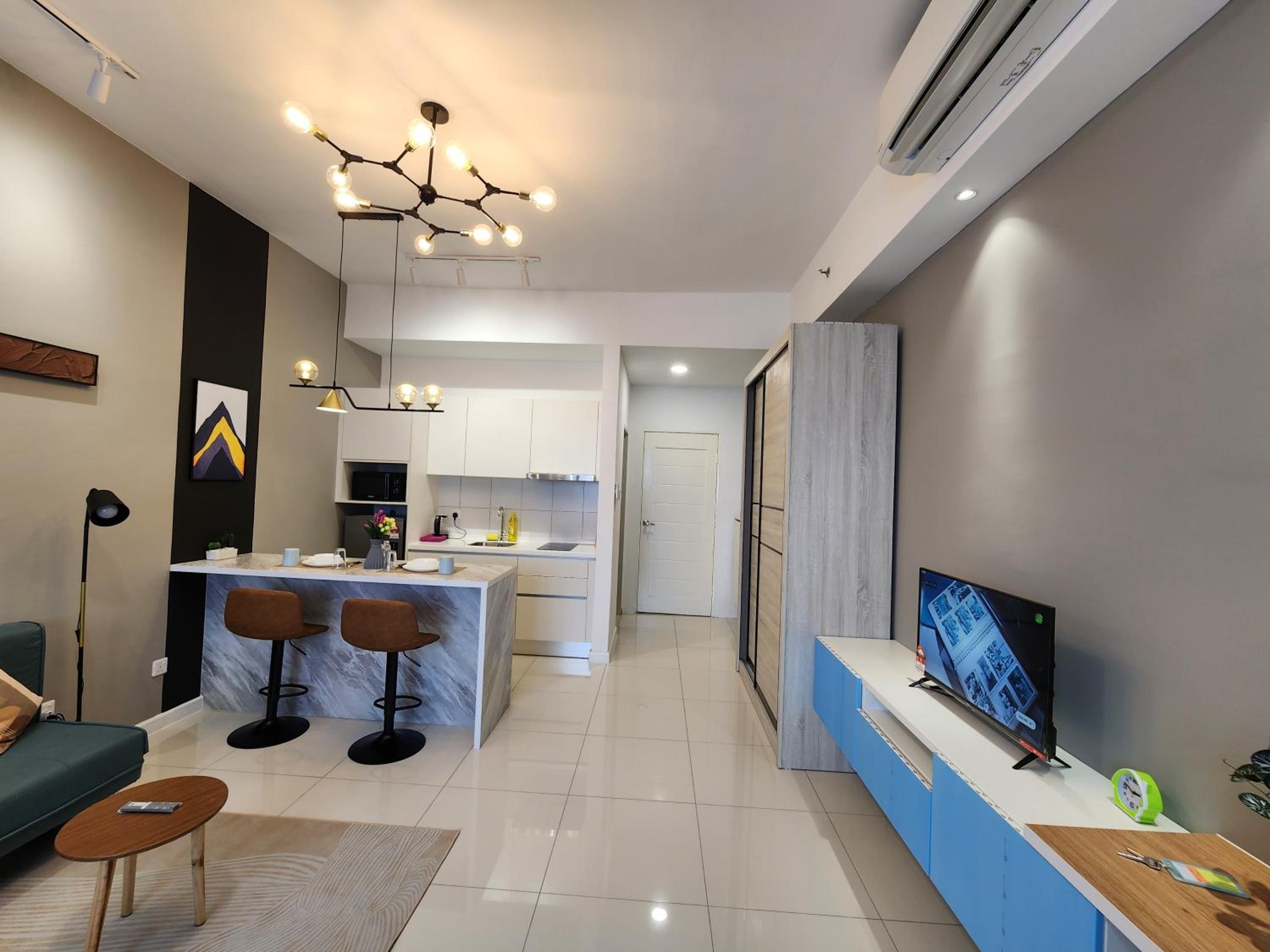 Deluxe Studio