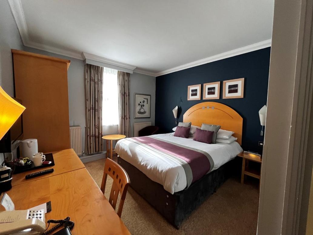 Double or Twin Room - Photo 2