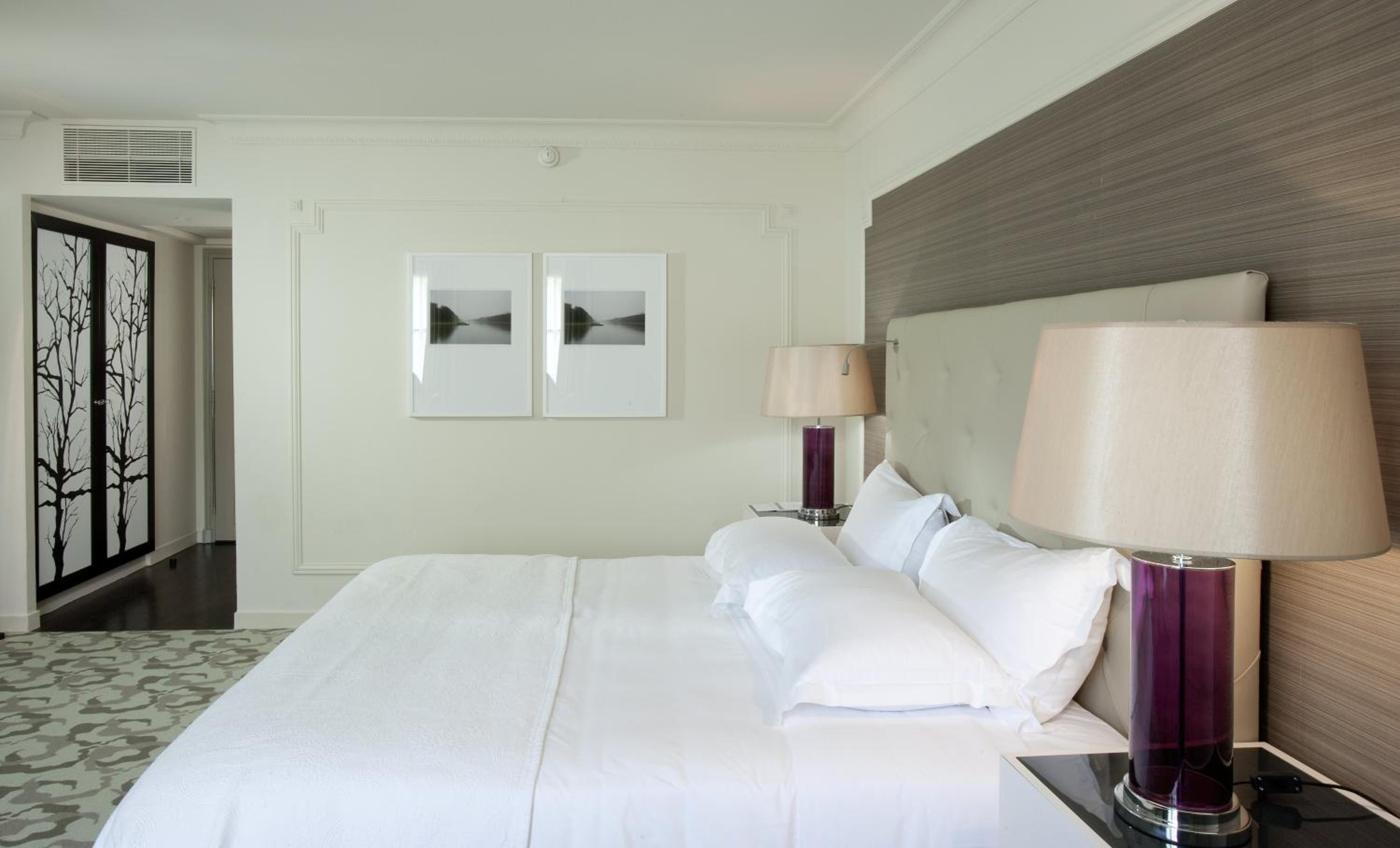 Pavillon 4 Star - King Room