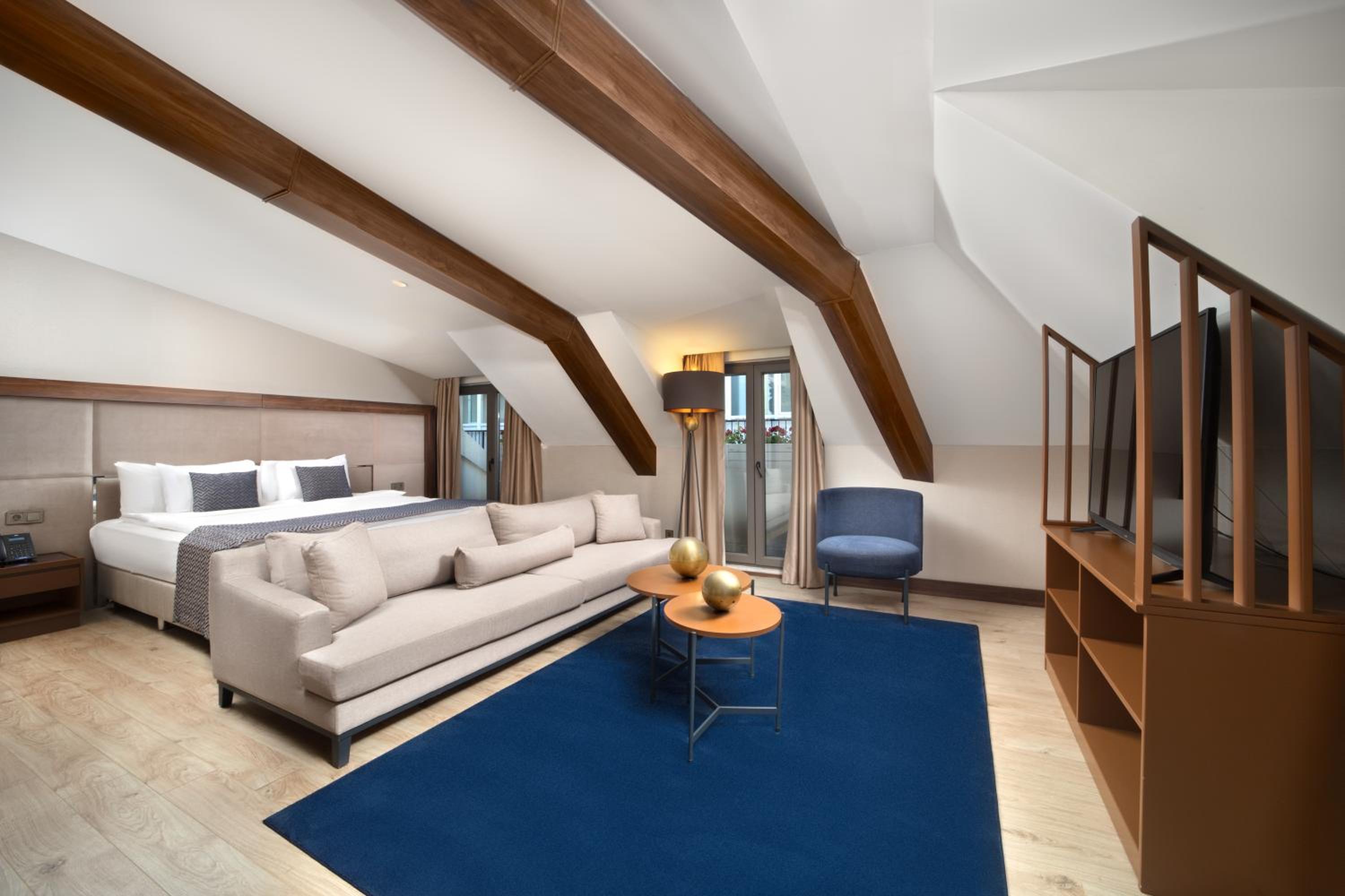 Prestige Suite