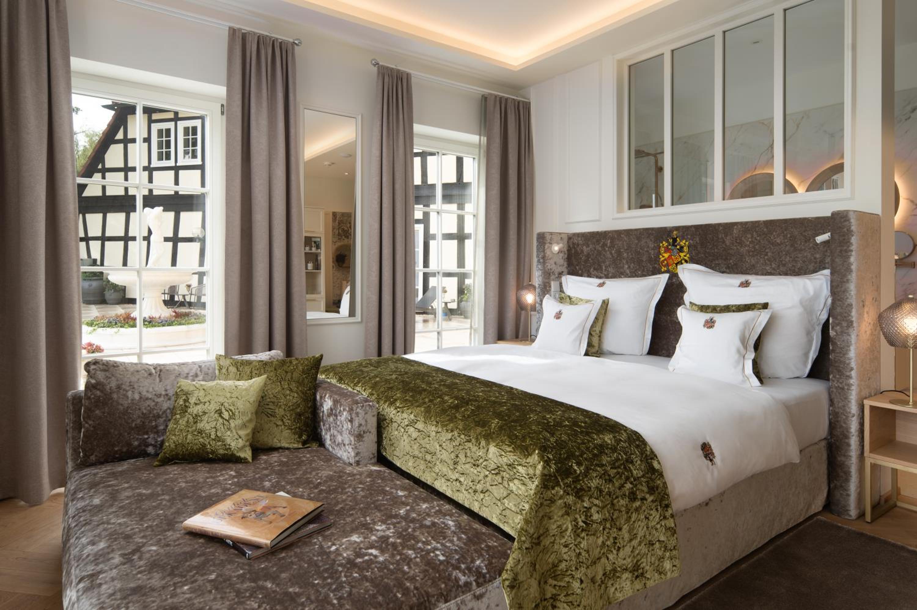 Großes Doppelzimmer at SCHLOSSRESIDENZ – Boutique Apartments & Hotel Suiten