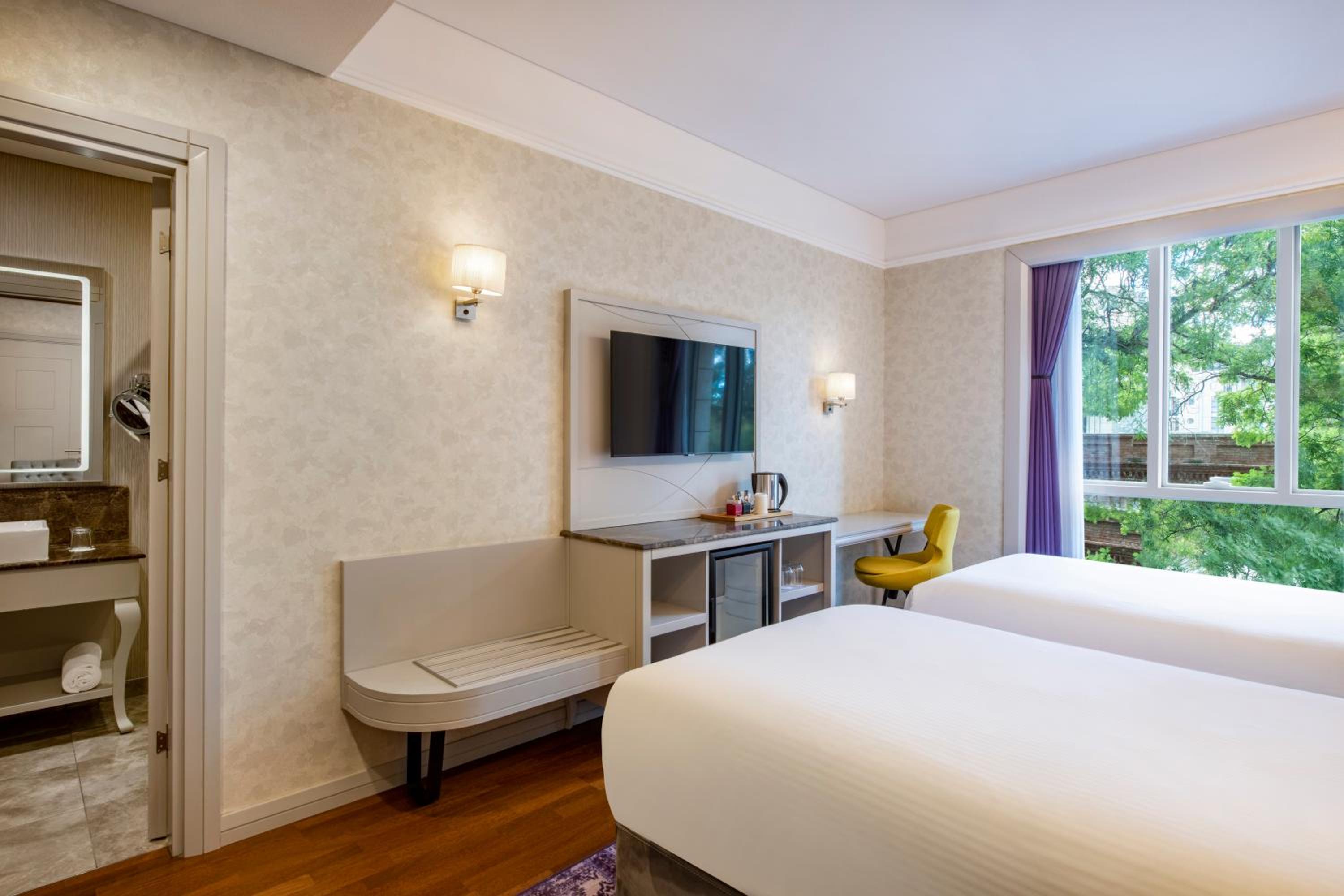 Standard Twin Room photo 3