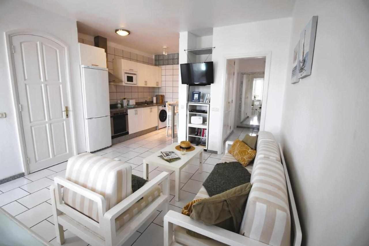 One-Bedroom Apartment photo 3