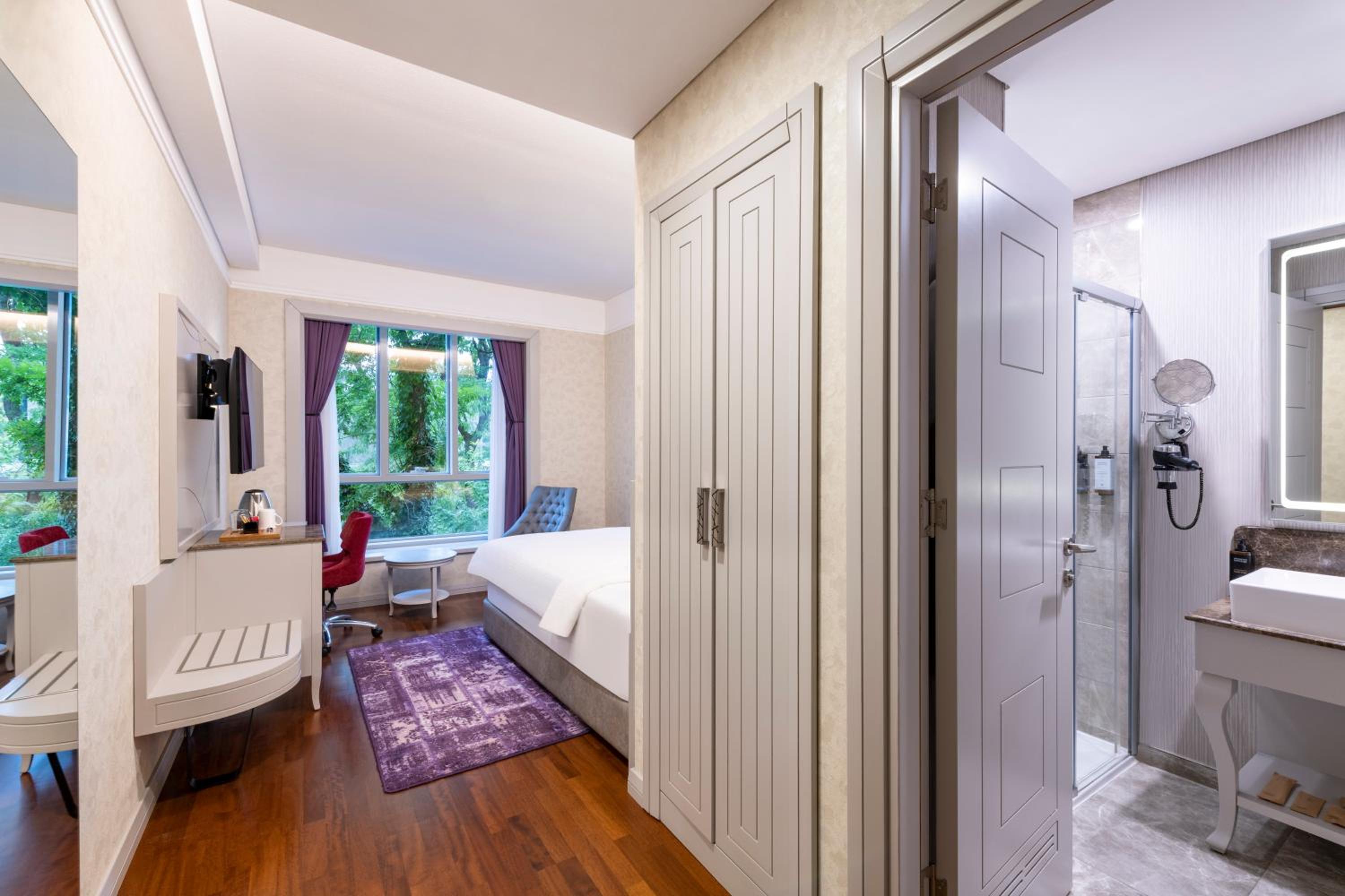 Standard Single Room - Non-Smoking photo 3