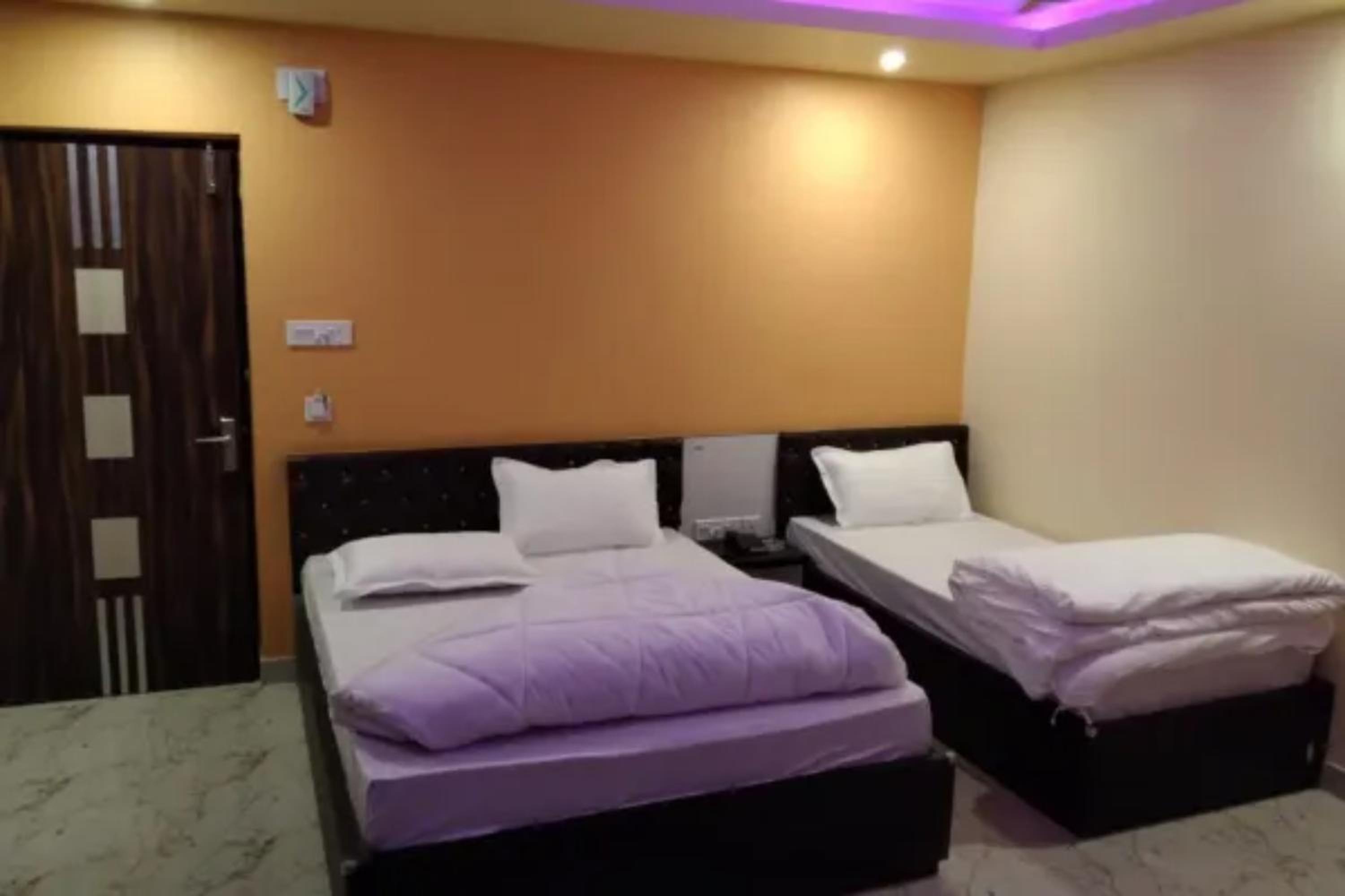 Deluxe Triple Room photo 3