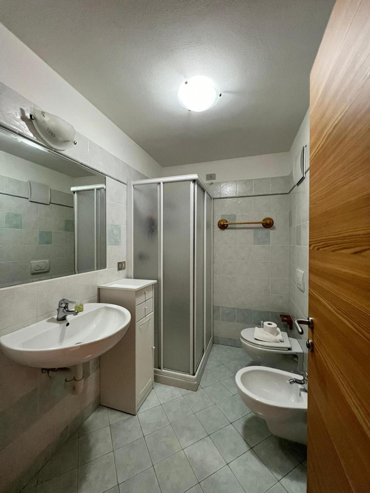 Double or Twin Room photo 3