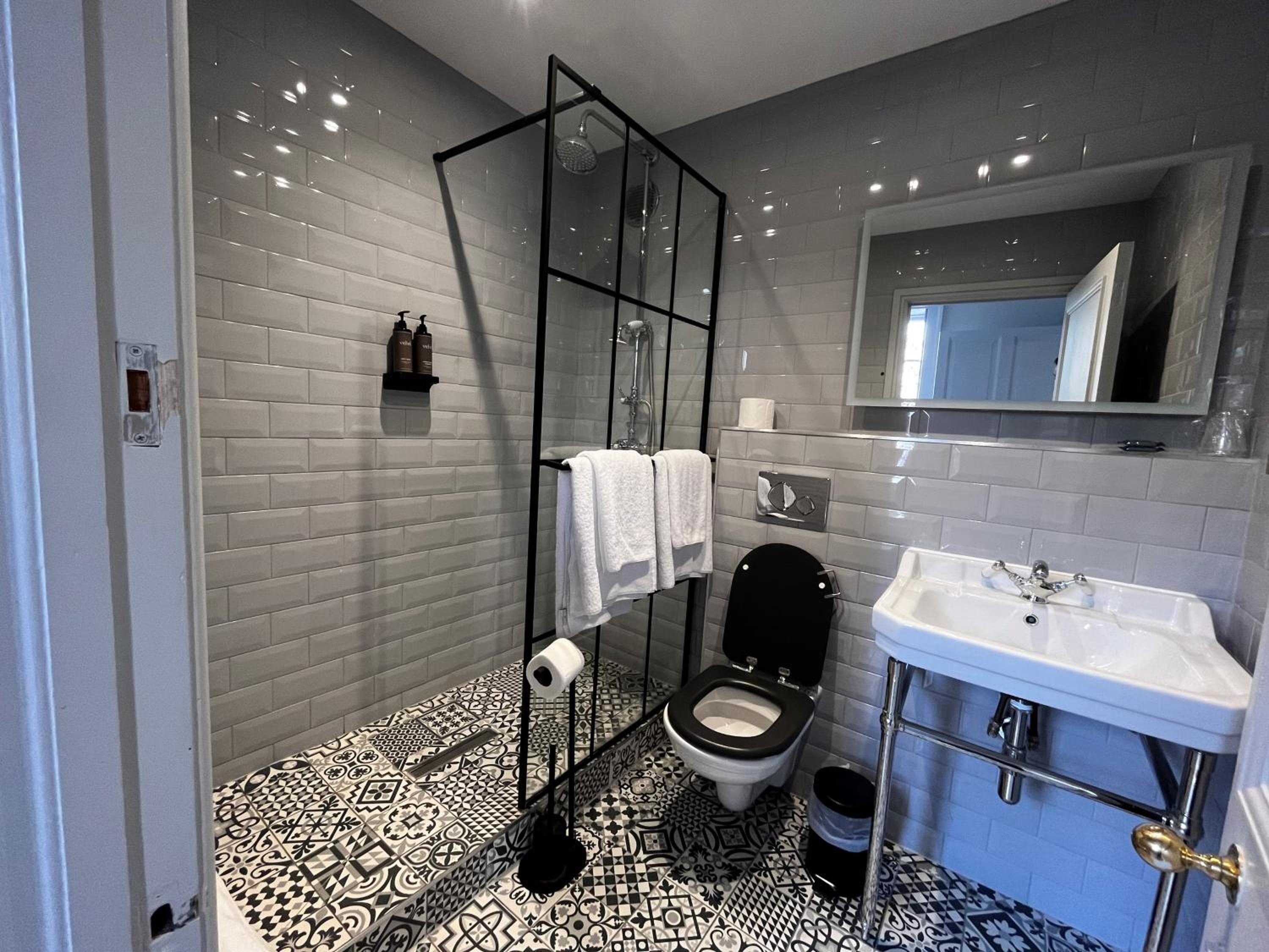 Executive Room - Photo 2