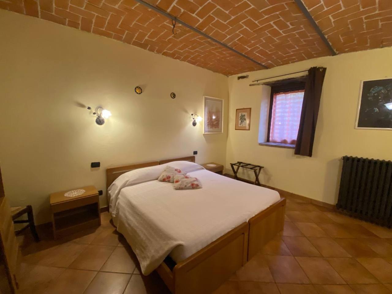 Double Room - Disability Access photo 3