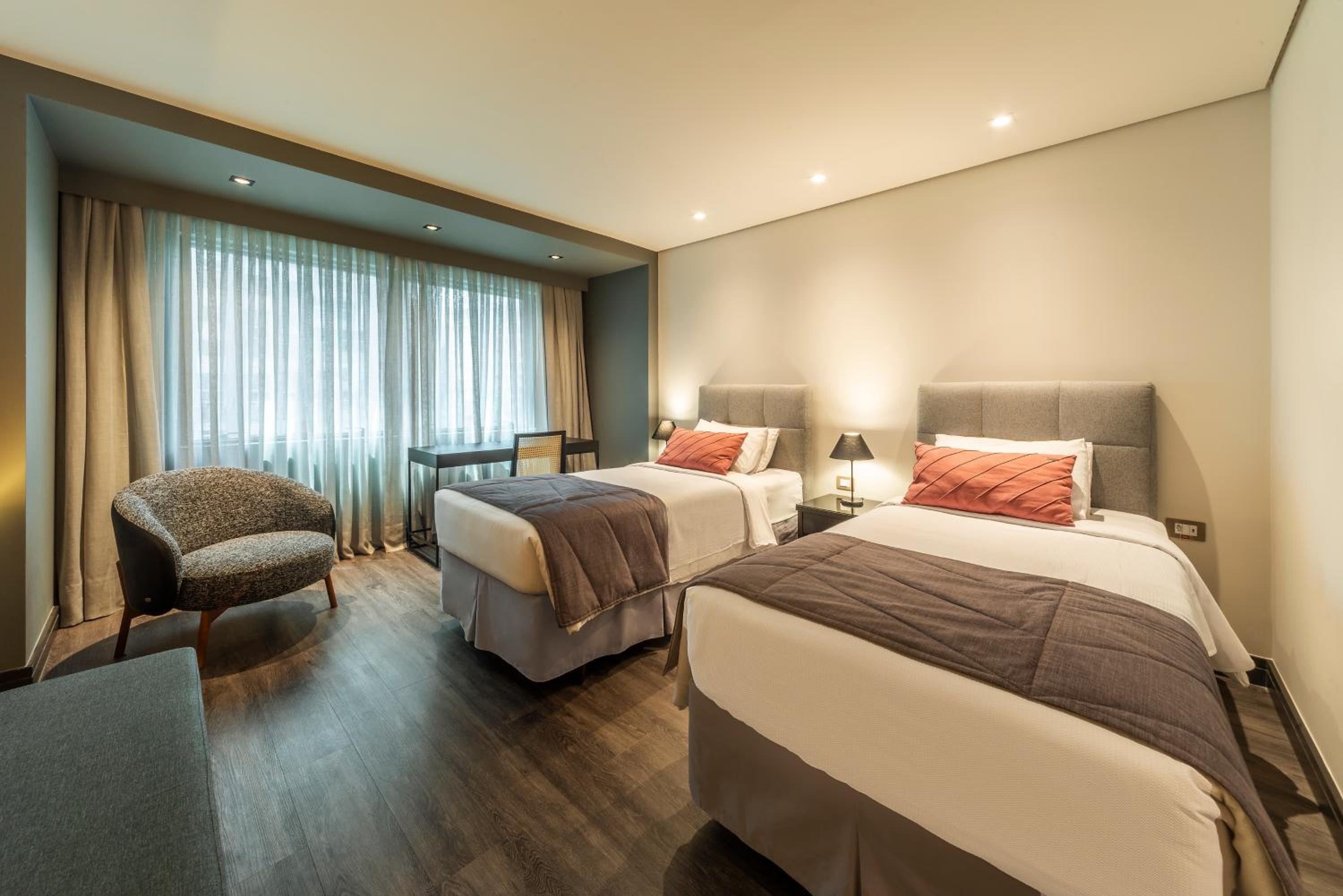 Twin Deluxe Room