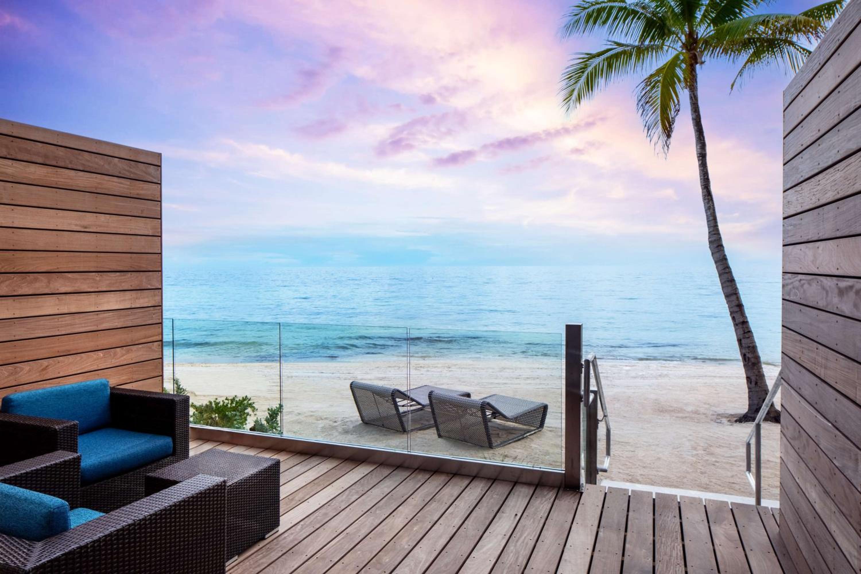King Suite with Terrace and Partial Ocean View - Photo 2