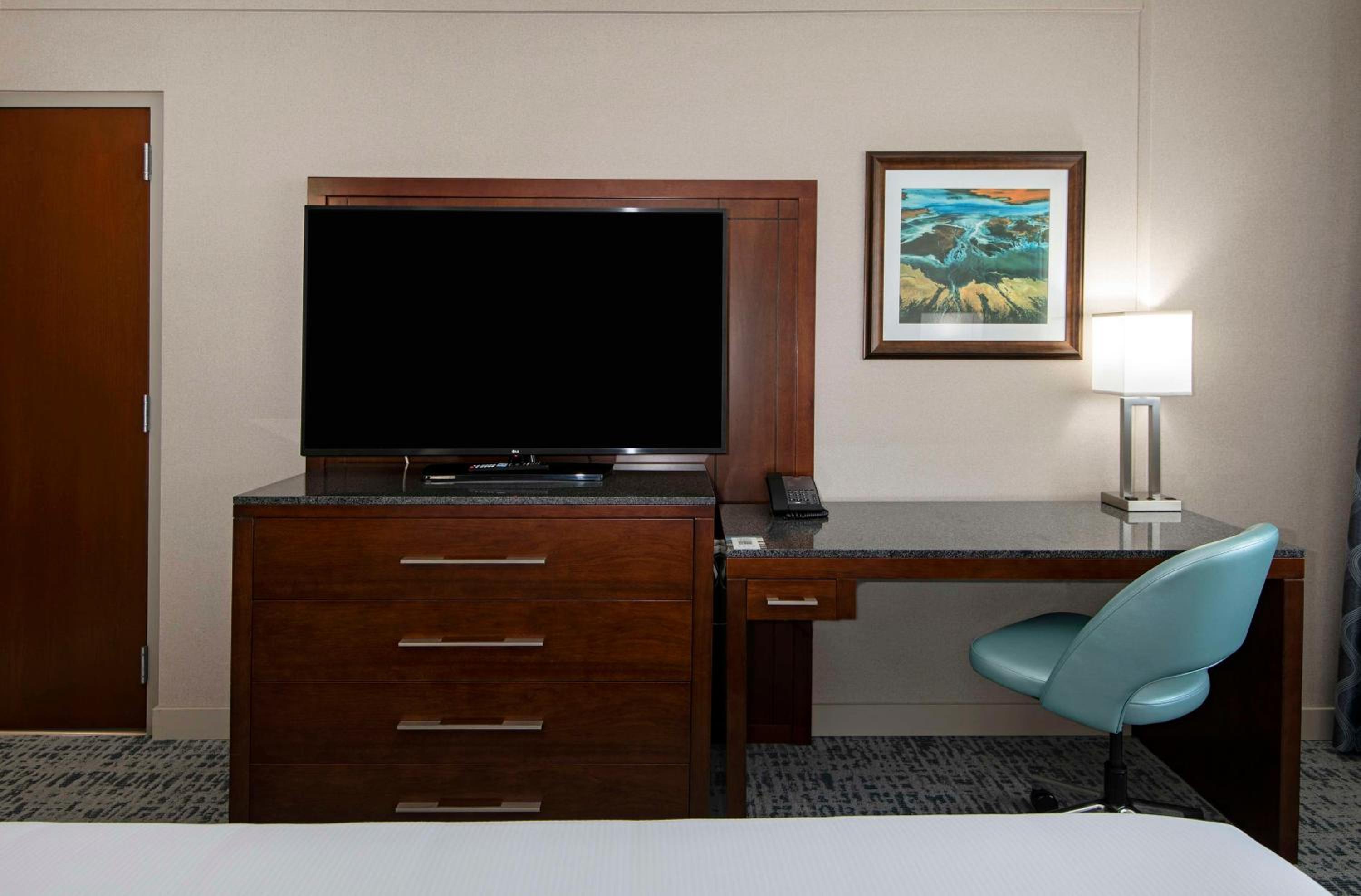 King Room - Non-Smoking - Photo 1
