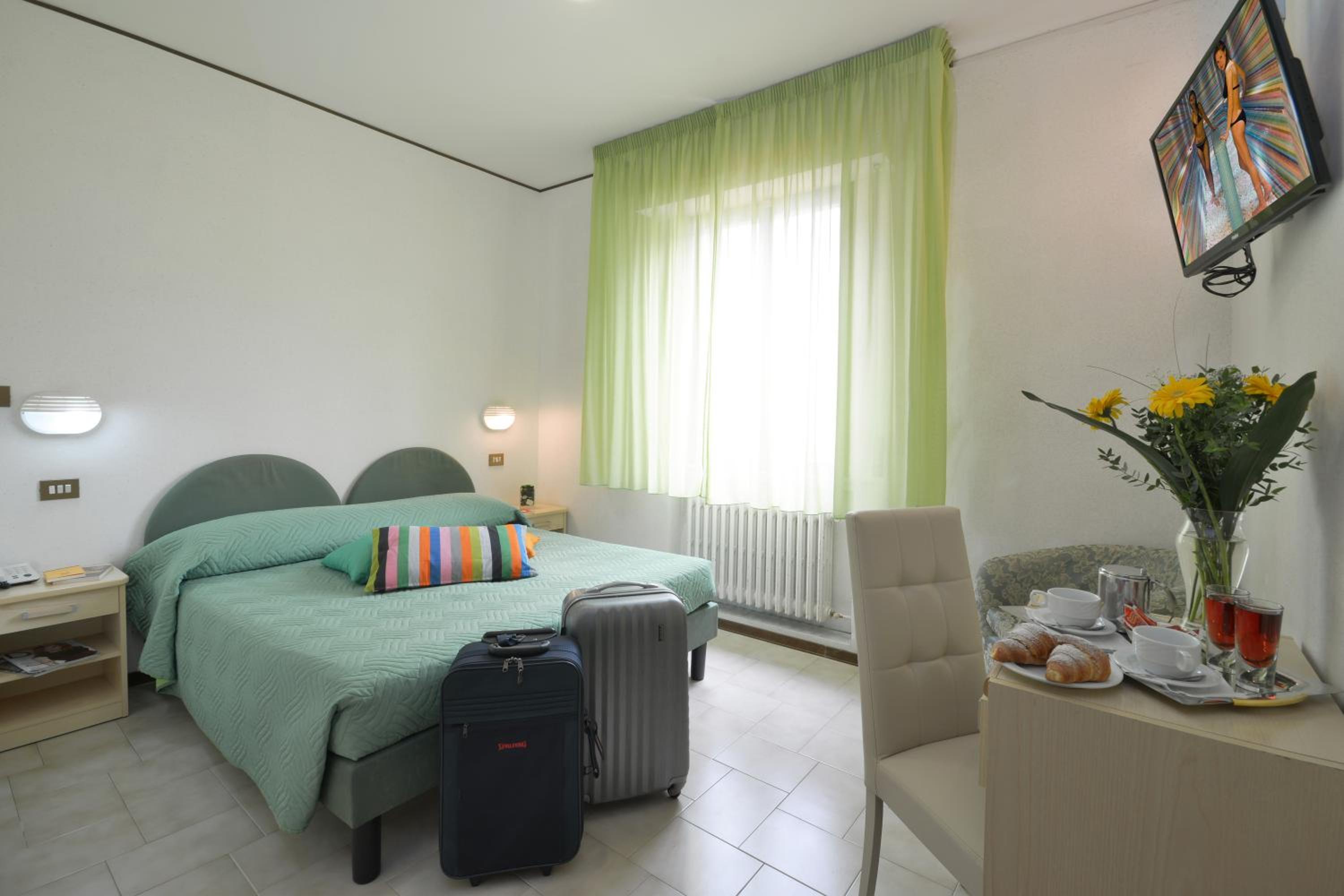 Double or Twin Room - Photo 1