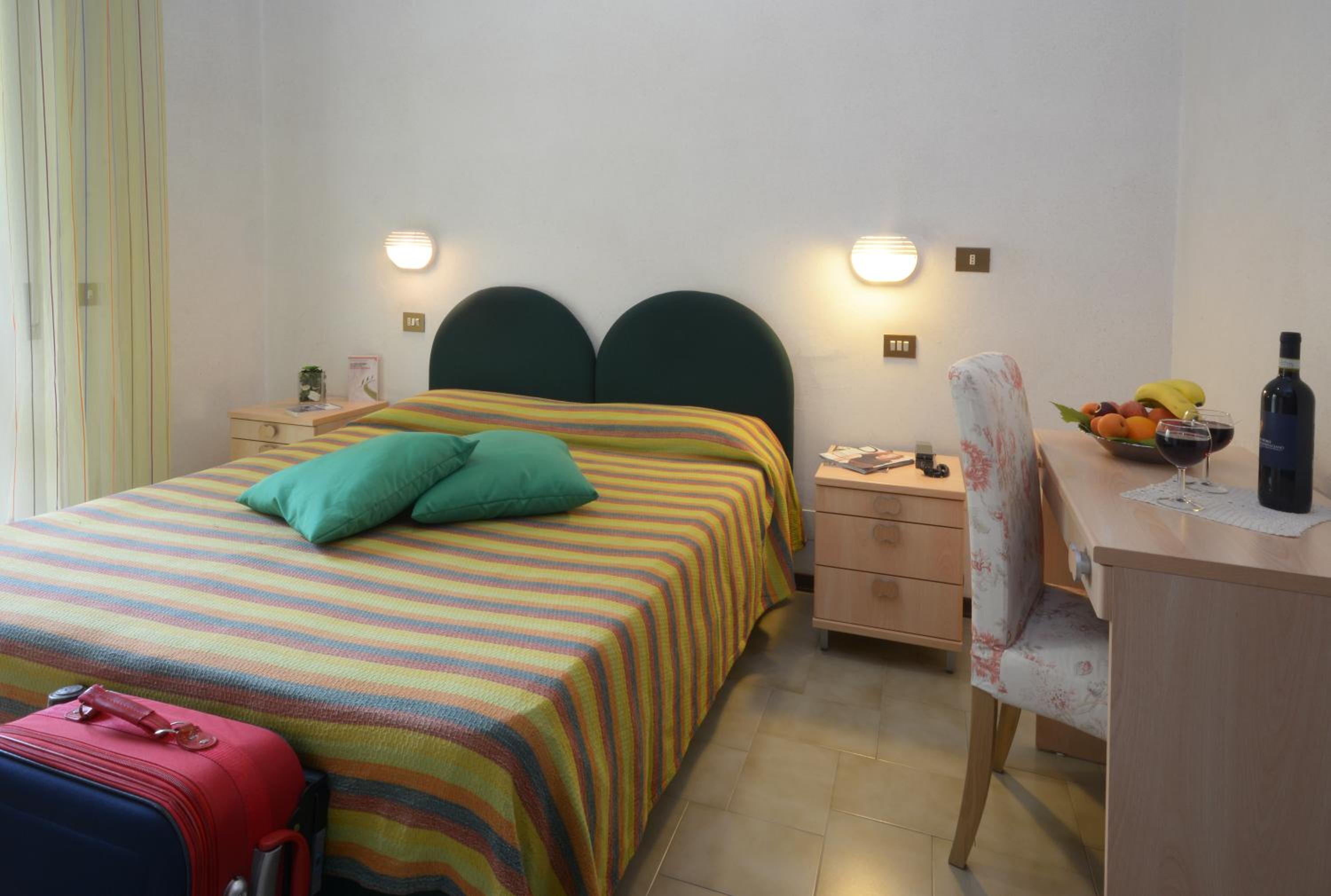 Double or Twin Room - Photo 25