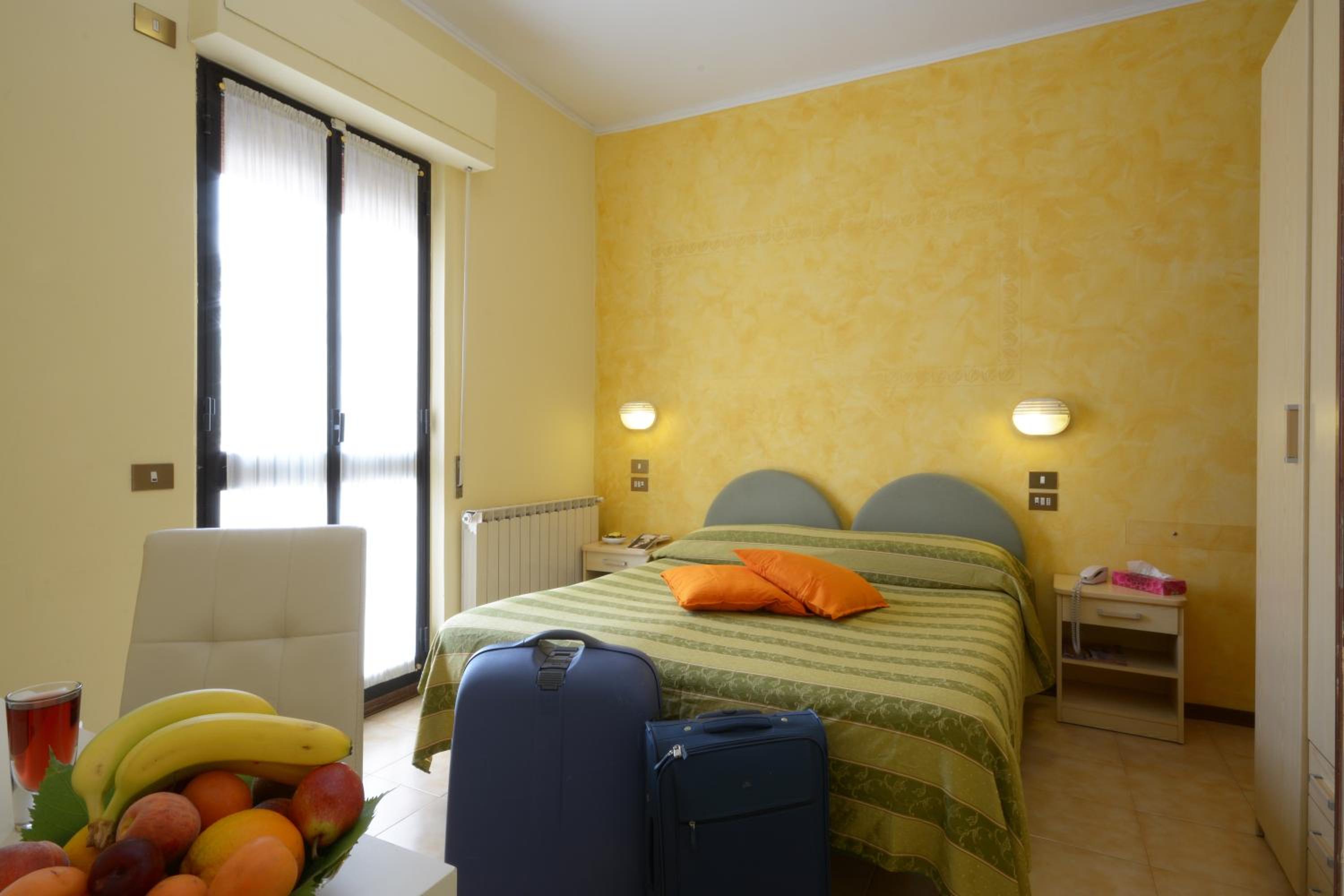 Double or Twin Room - Photo 24
