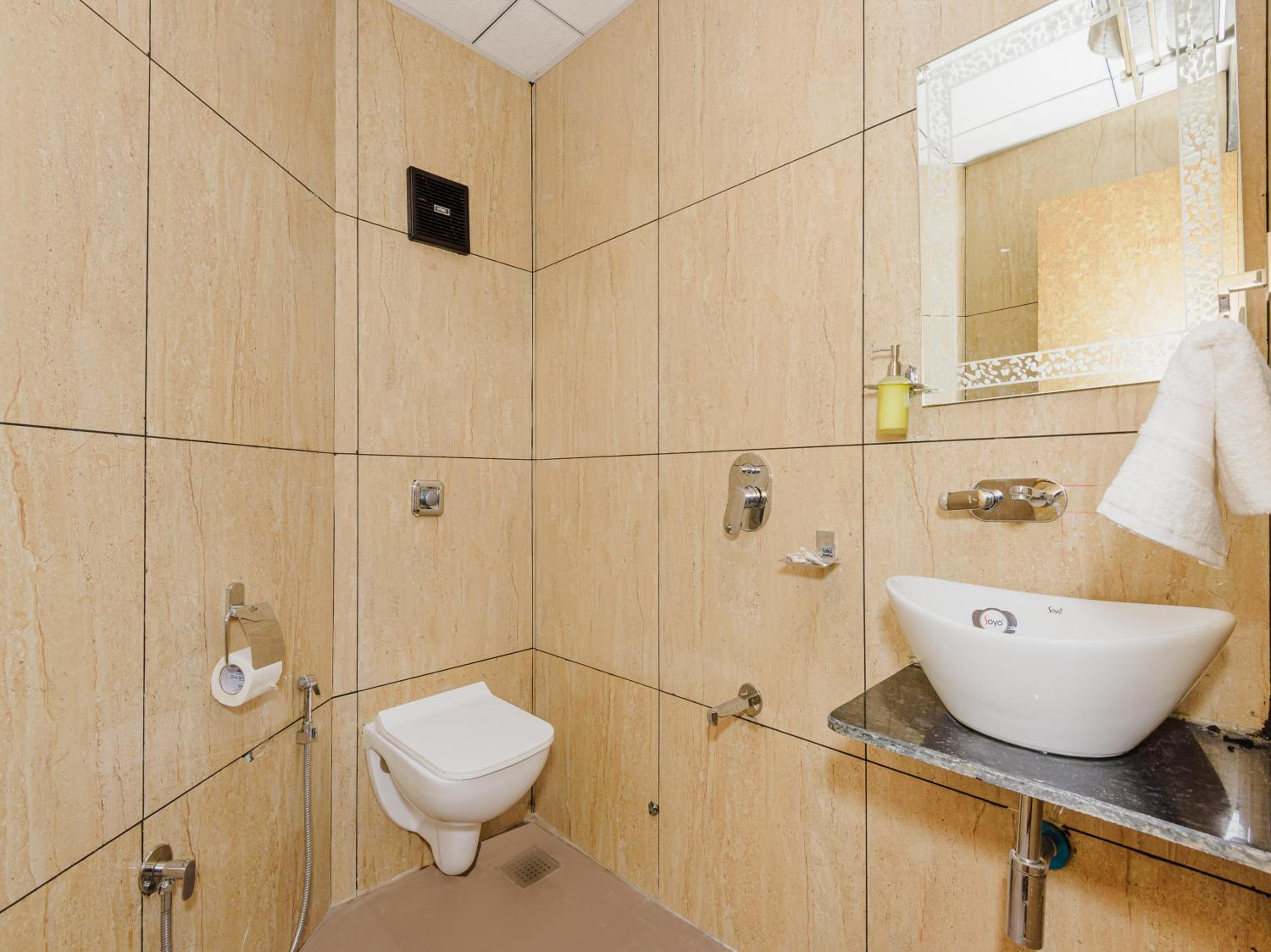 Family Suite - Photo 11