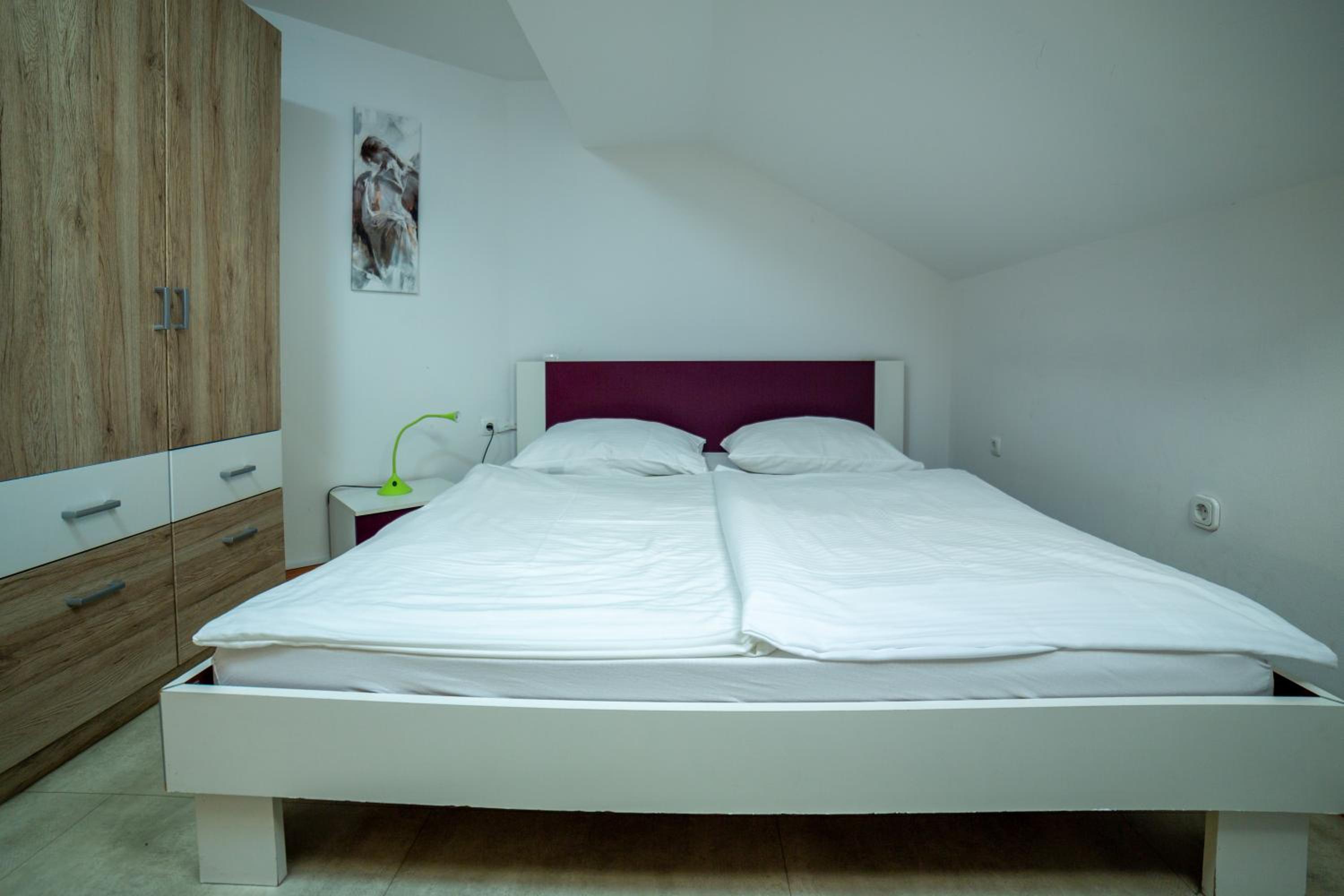 Two-Bedroom Apartment - Photo 2