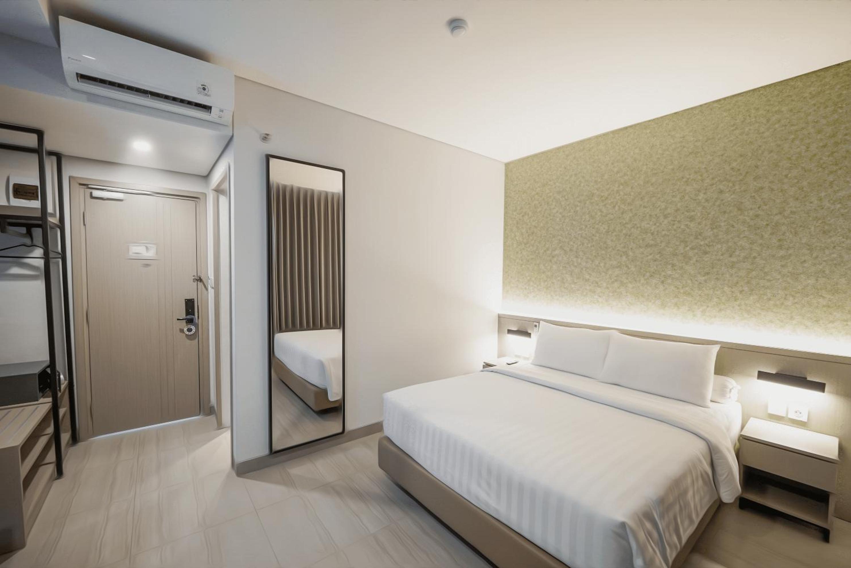Large Double Room - Photo 2